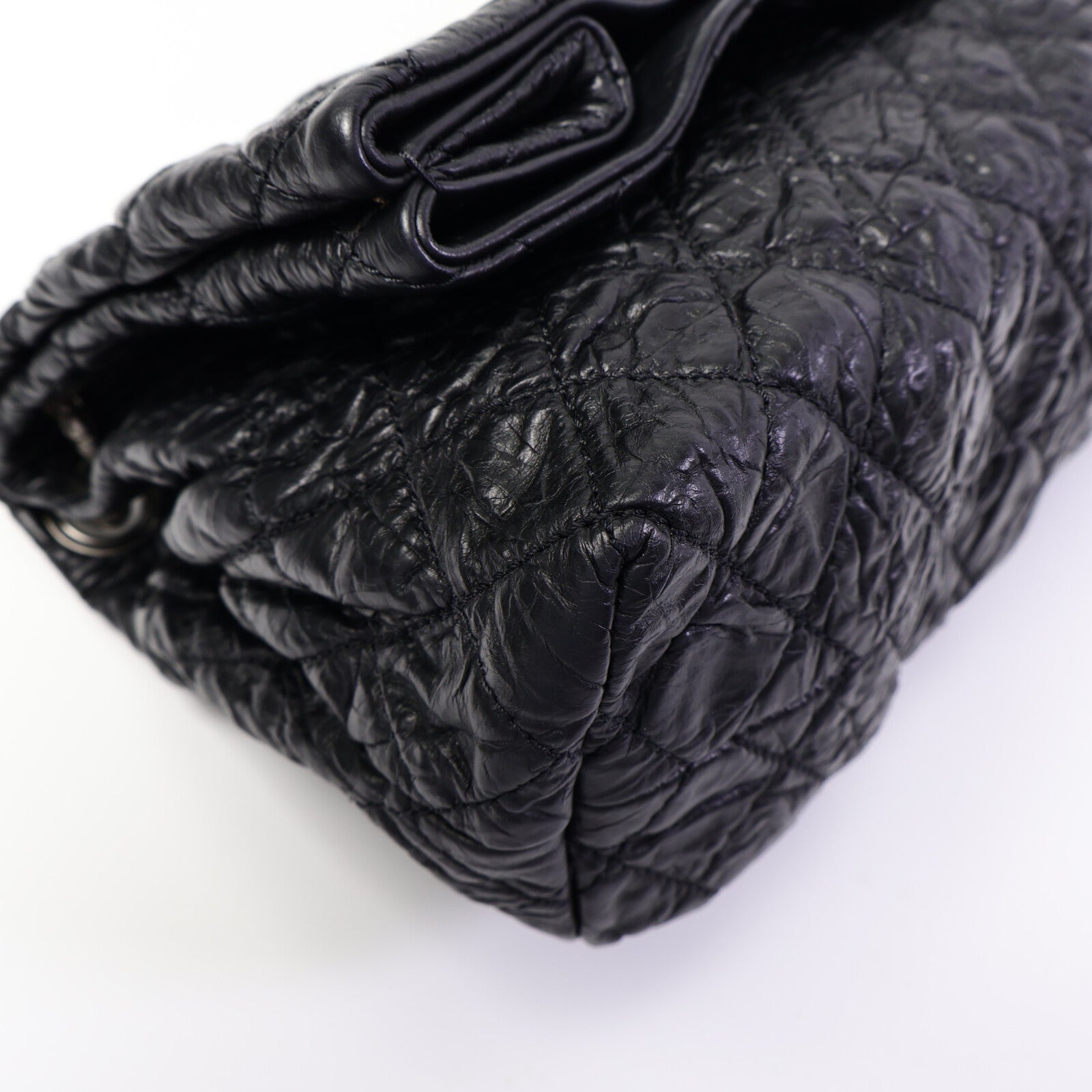 CHANEL 牛皮皮革Quilted Crinkled Calfskin Fold-Over Bag鏈帶肩背袋