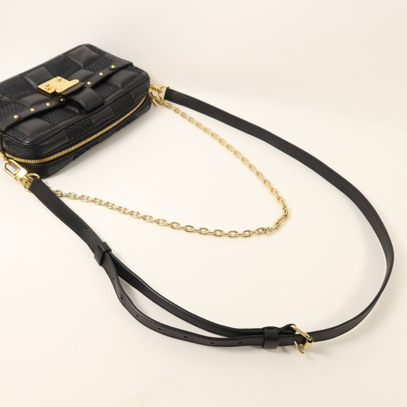 LOUIS VUITTON 羊皮皮革Troca PM金扣鏈帶手挽肩背兩用袋