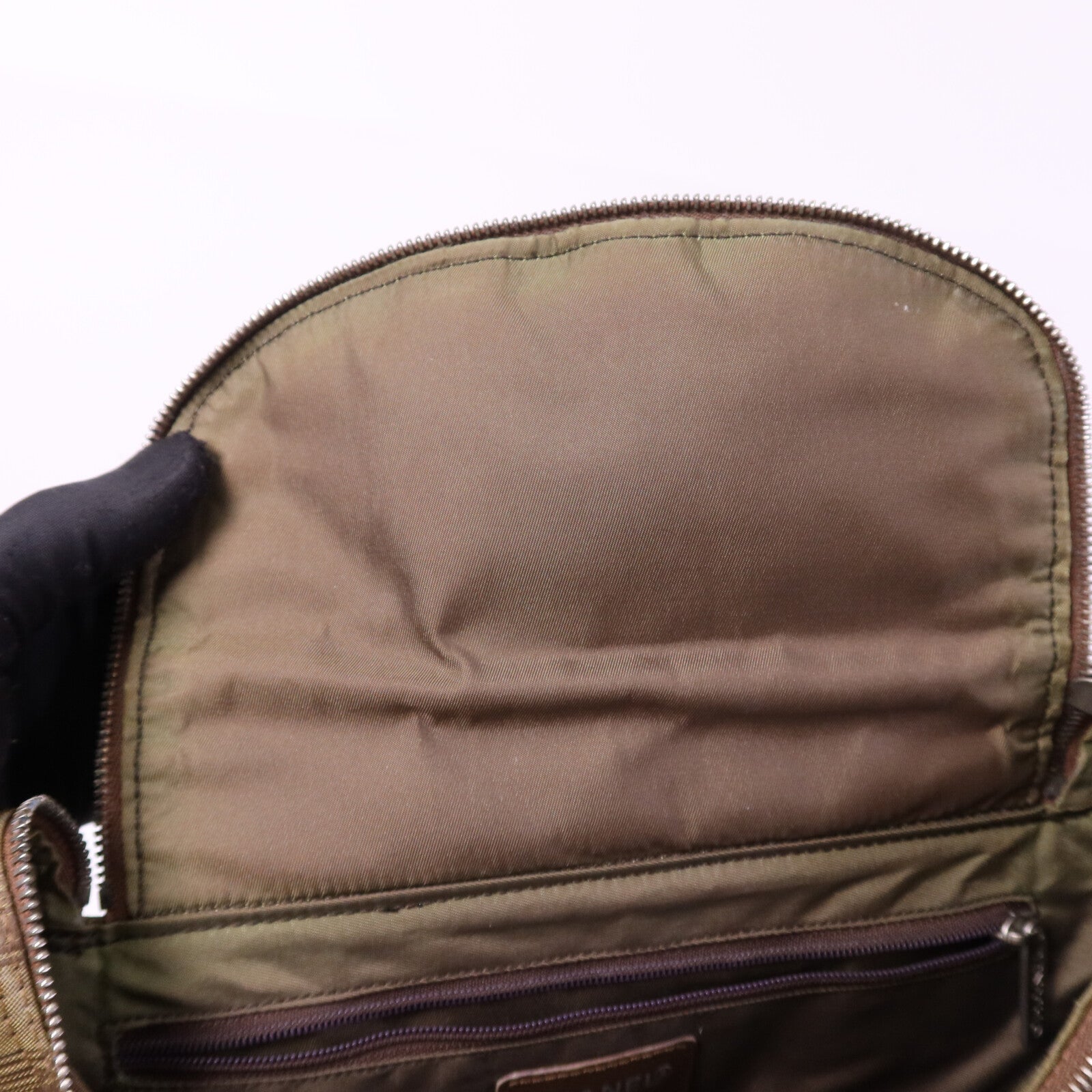 CHANEL 尼龍New Travel Line Backpack銀扣背包