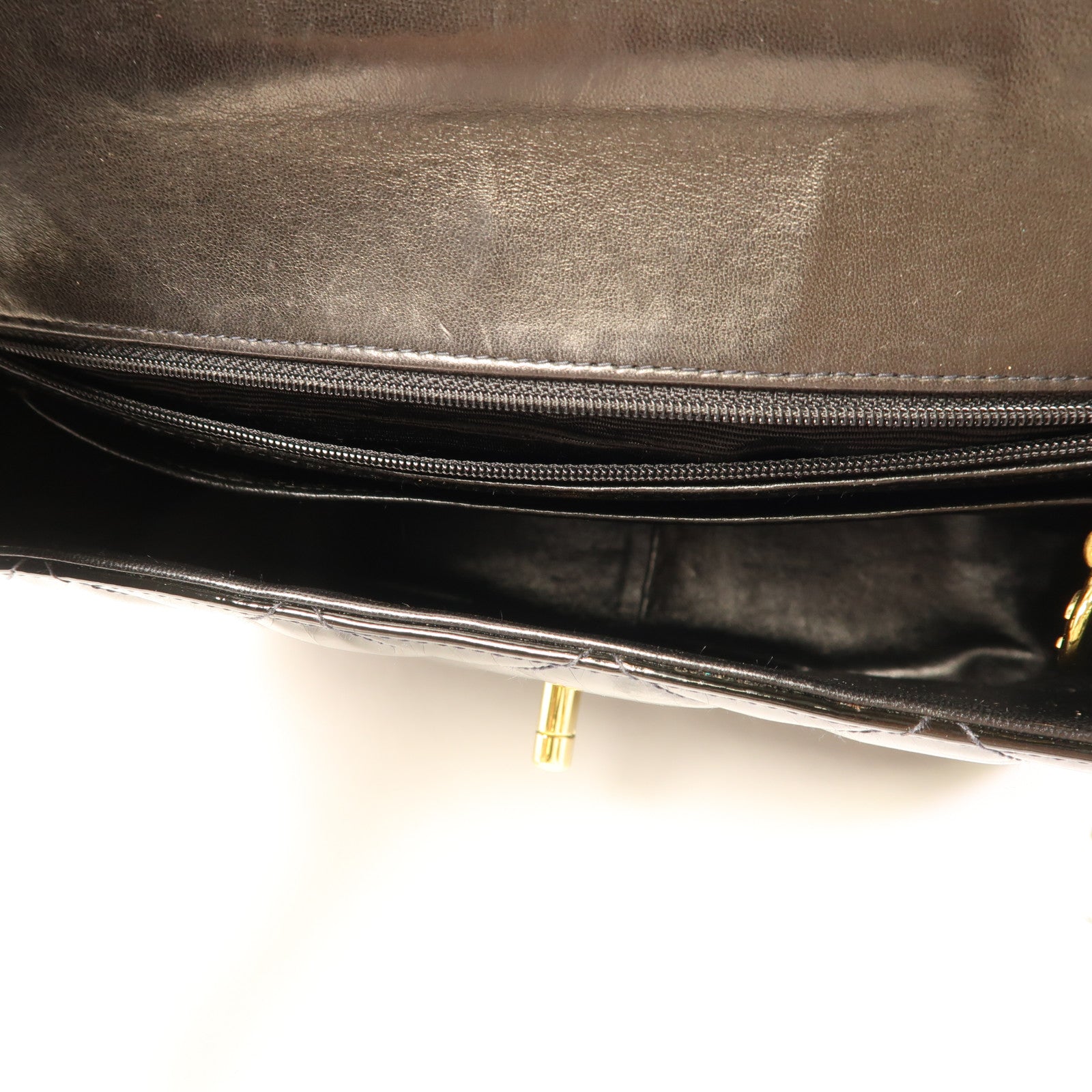 CHANEL 漆皮皮革Chain Shoulder金扣鏈帶肩背袋