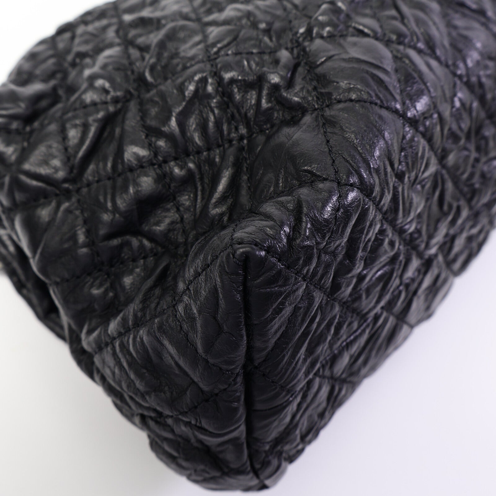 CHANEL 牛皮皮革Quilted Crinkled Calfskin Fold-Over Bag鏈帶肩背袋
