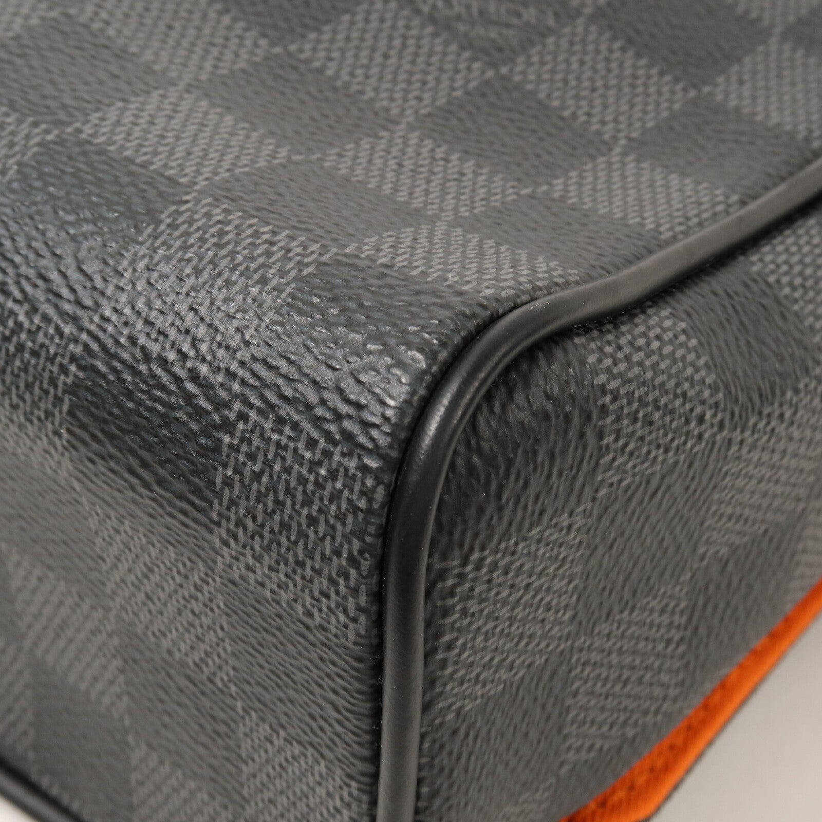 LOUIS VUITTON Damier Ggraphite District PM肩背袋