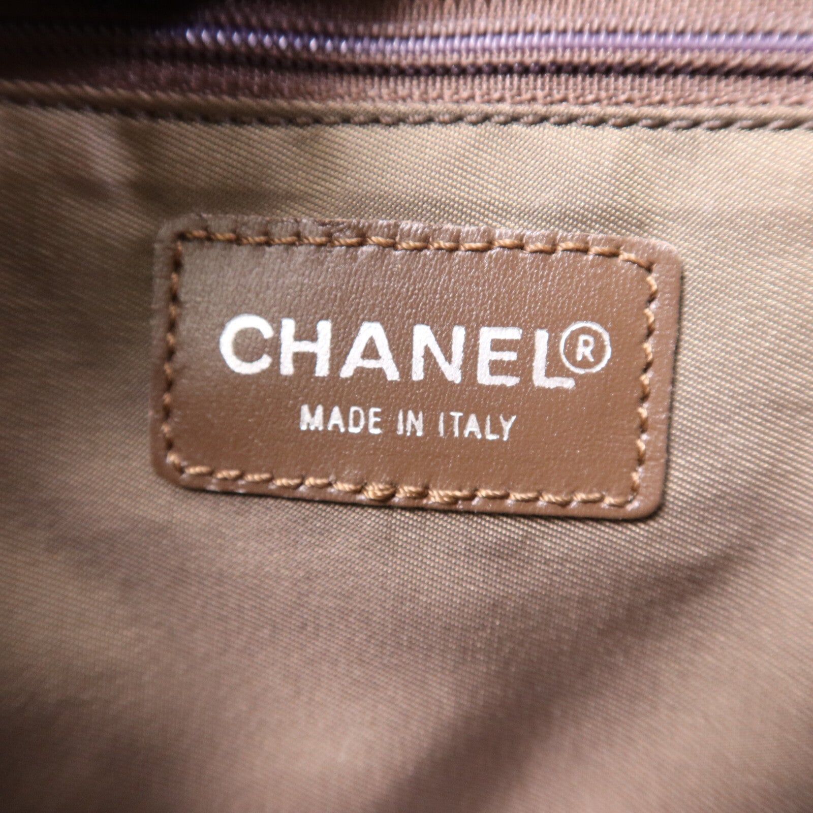 CHANEL 尼龍New Travel Line Backpack銀扣背包