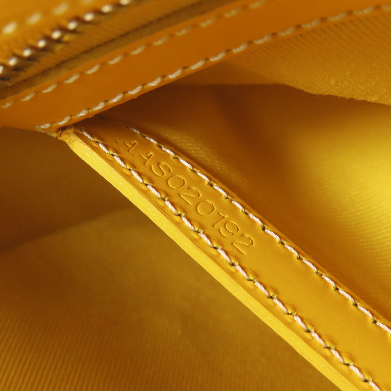 GOYARD【激減優惠】 塗層帆布Cap Vert PM銀扣肩背袋黃色