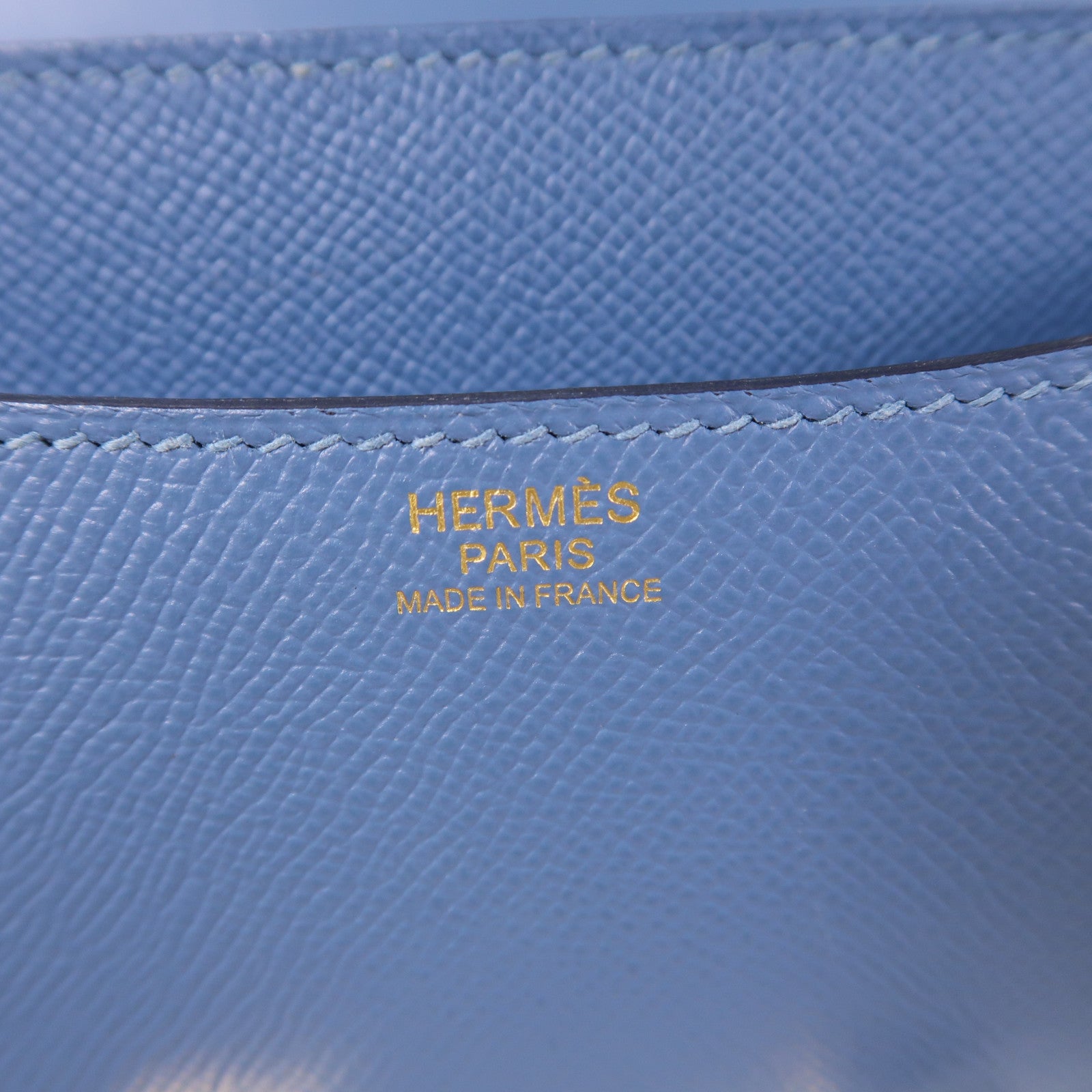 HERMES Epsom皮革Constance 24金扣肩背袋Bleu Brighton