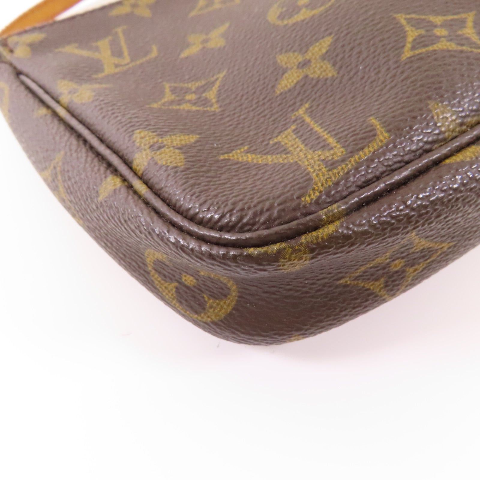 LOUIS VUITTON Monogram Pochette Accessoires金扣手挽袋棕色