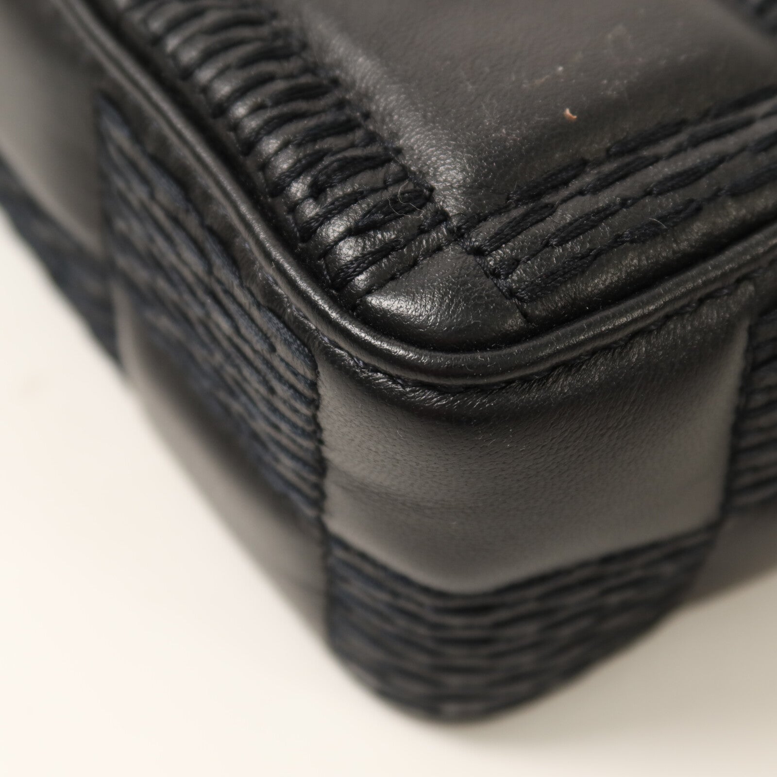 LOUIS VUITTON 羊皮皮革Troca PM金扣鏈帶手挽肩背兩用袋