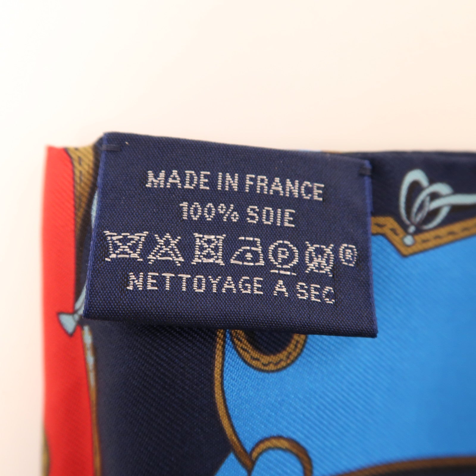HERMES Maxi Twilly Silk Navy/Blue/Red