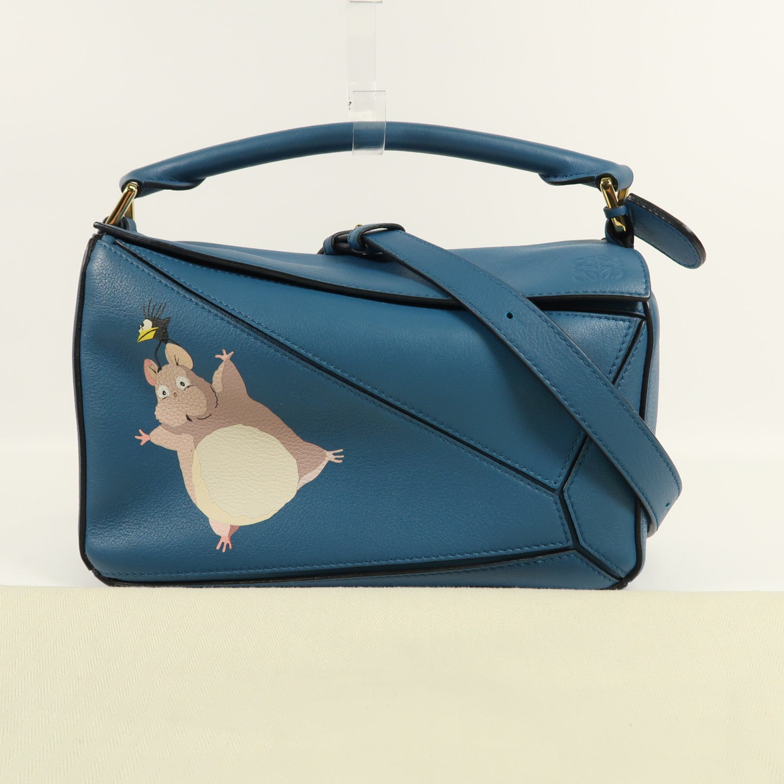LOEWE 牛皮皮革Puzzle x Studio Ghibli金扣手挽肩背兩用袋