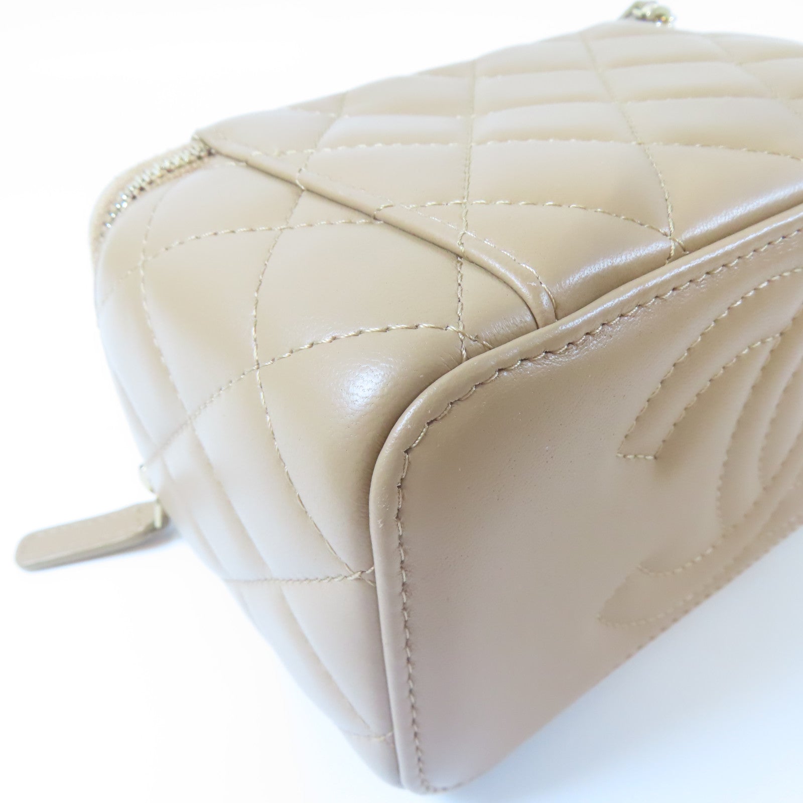 CHANEL 菱格羊皮皮革Gold Ball Small Vanity Case金扣鏈帶肩背袋褐色