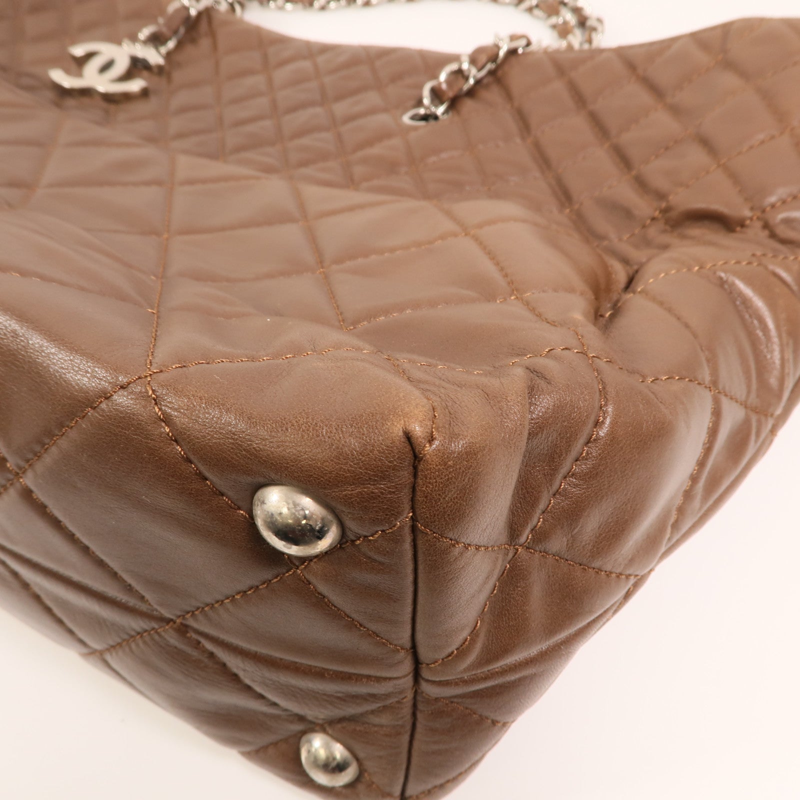 CHANEL 牛皮皮革Matelasse Chain Large銀扣鏈帶手挽袋