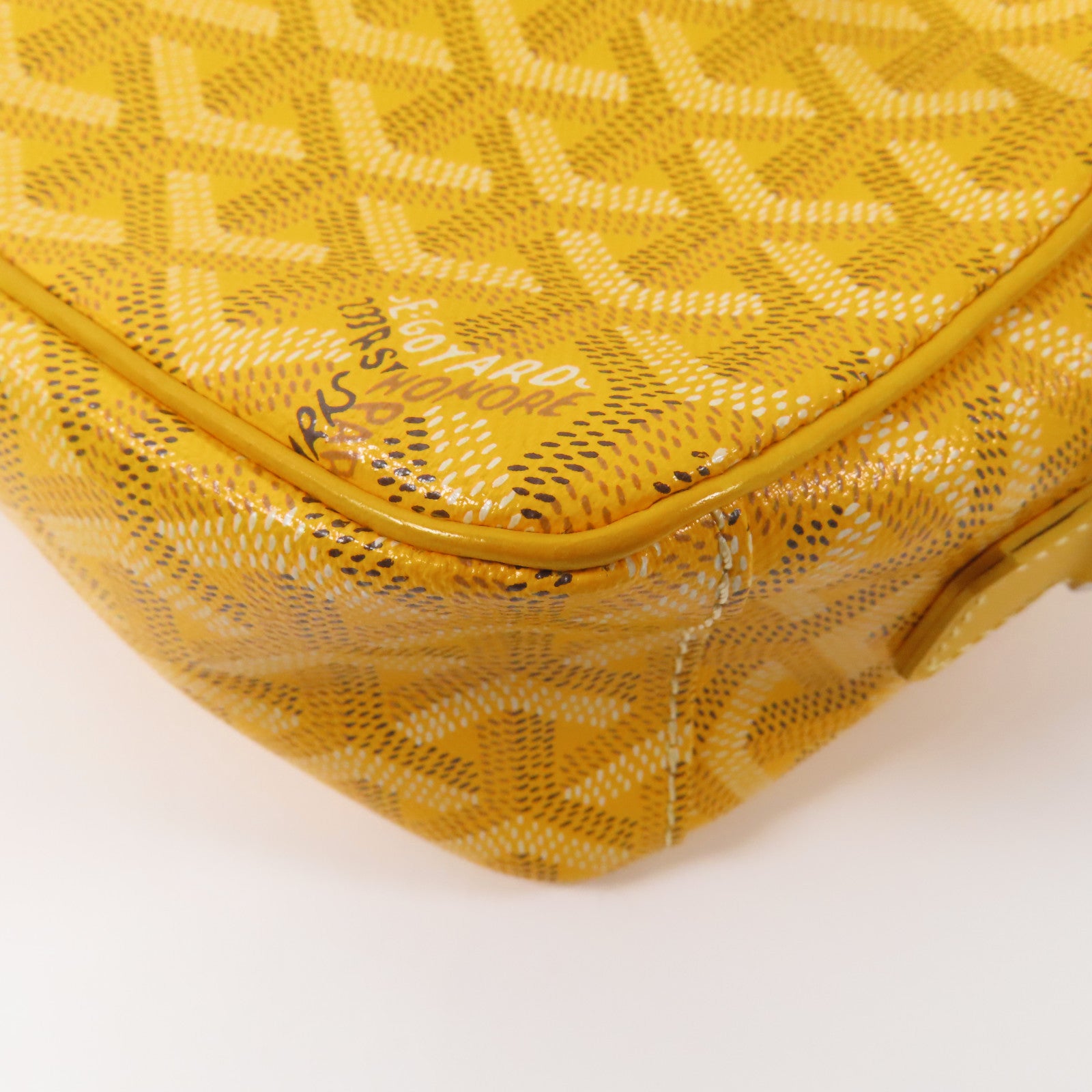 GOYARD【激減優惠】 塗層帆布Cap Vert PM銀扣肩背袋黃色