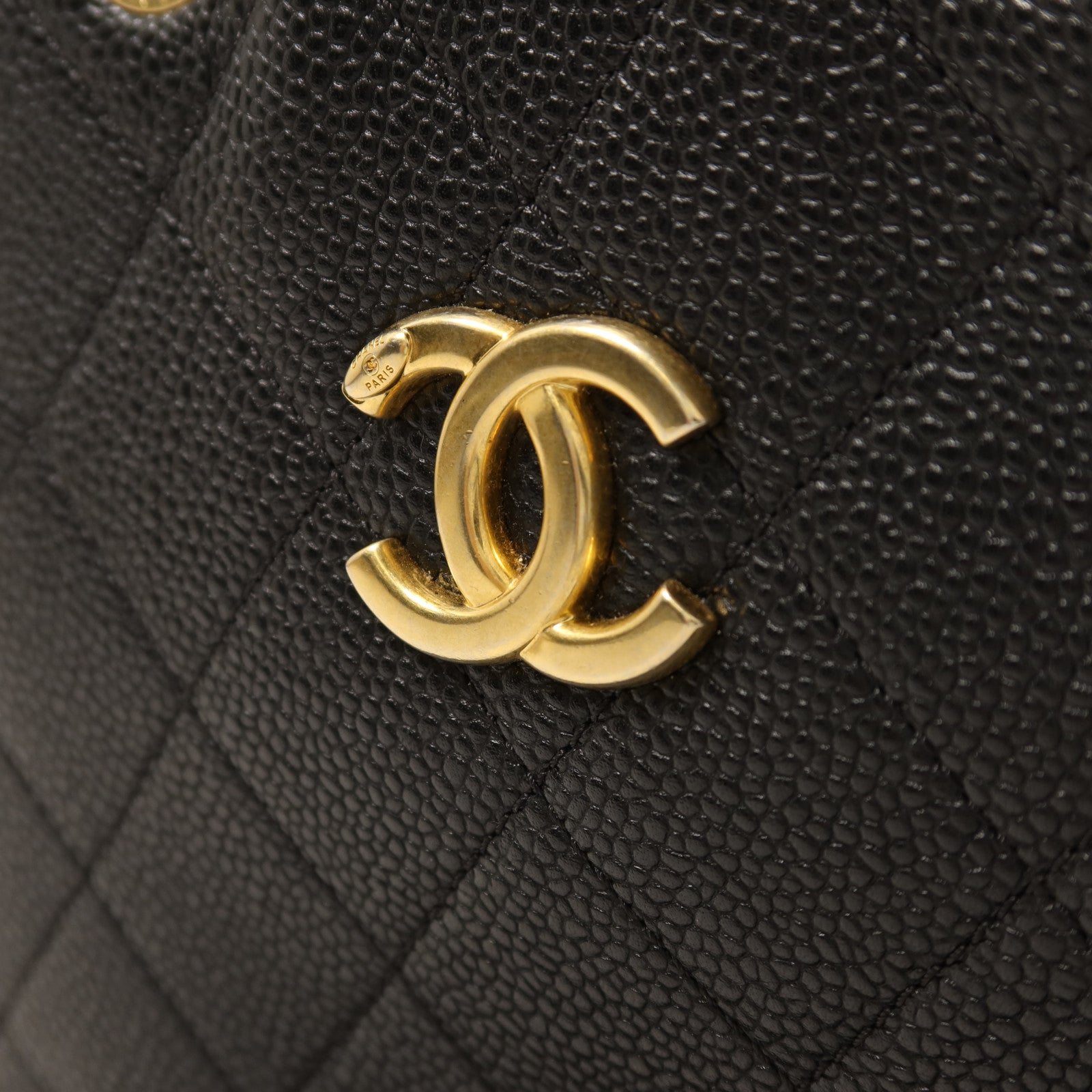 CHANEL 【激減優惠】牛皮皮革Bucket金扣鏈帶肩背袋