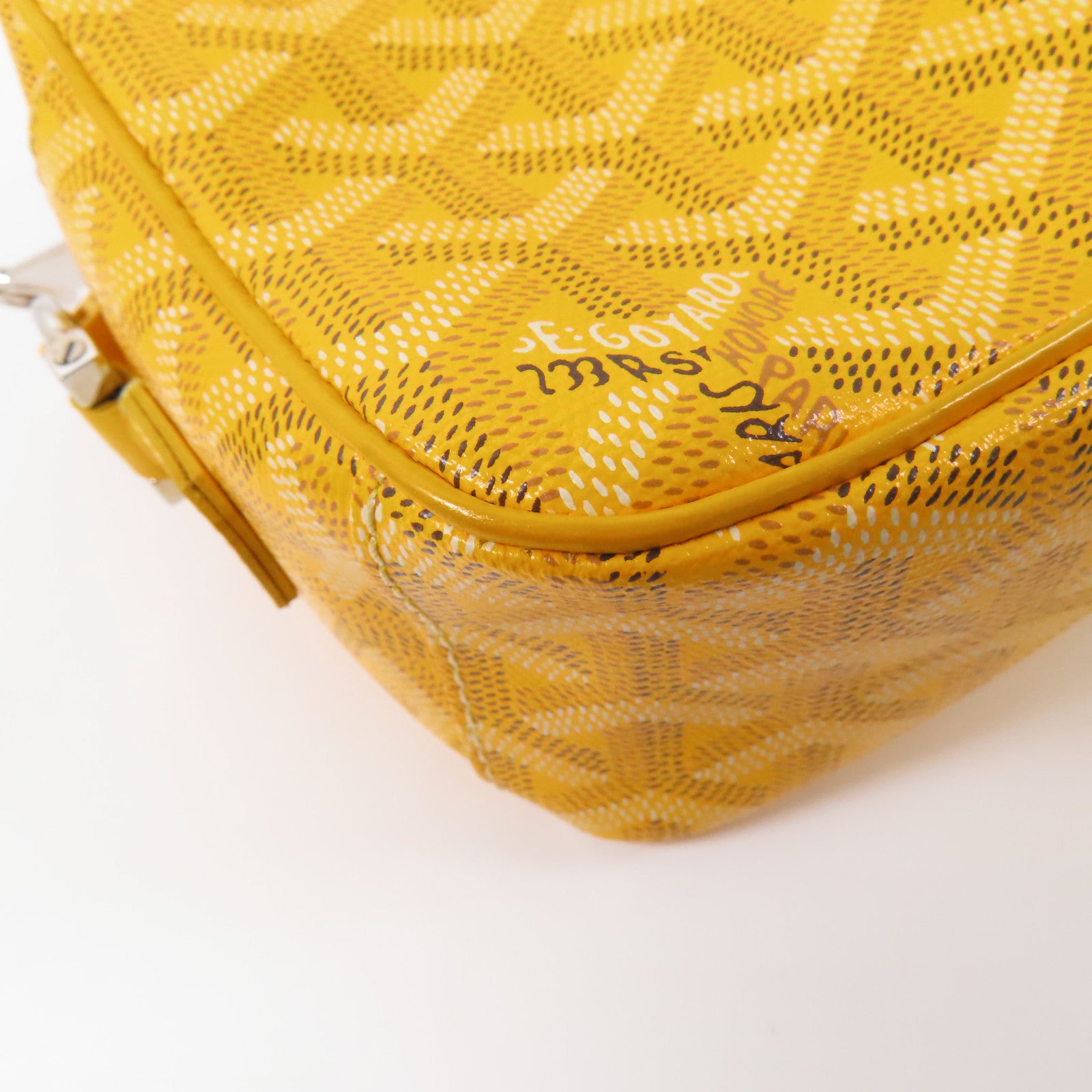 GOYARD【激減優惠】 塗層帆布Cap Vert PM銀扣肩背袋黃色