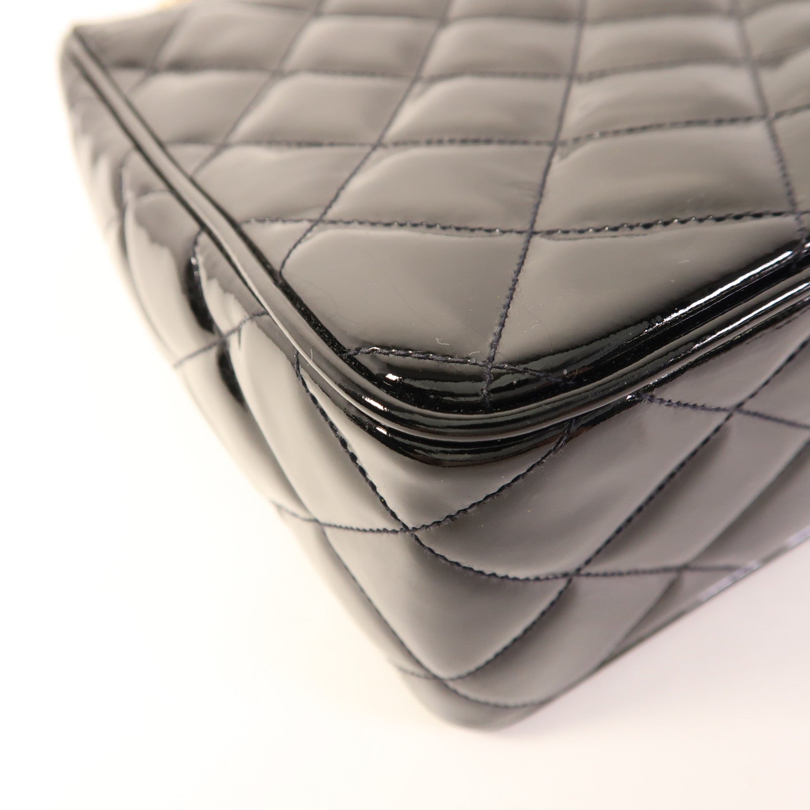 CHANEL 漆皮皮革Chain Shoulder金扣鏈帶肩背袋