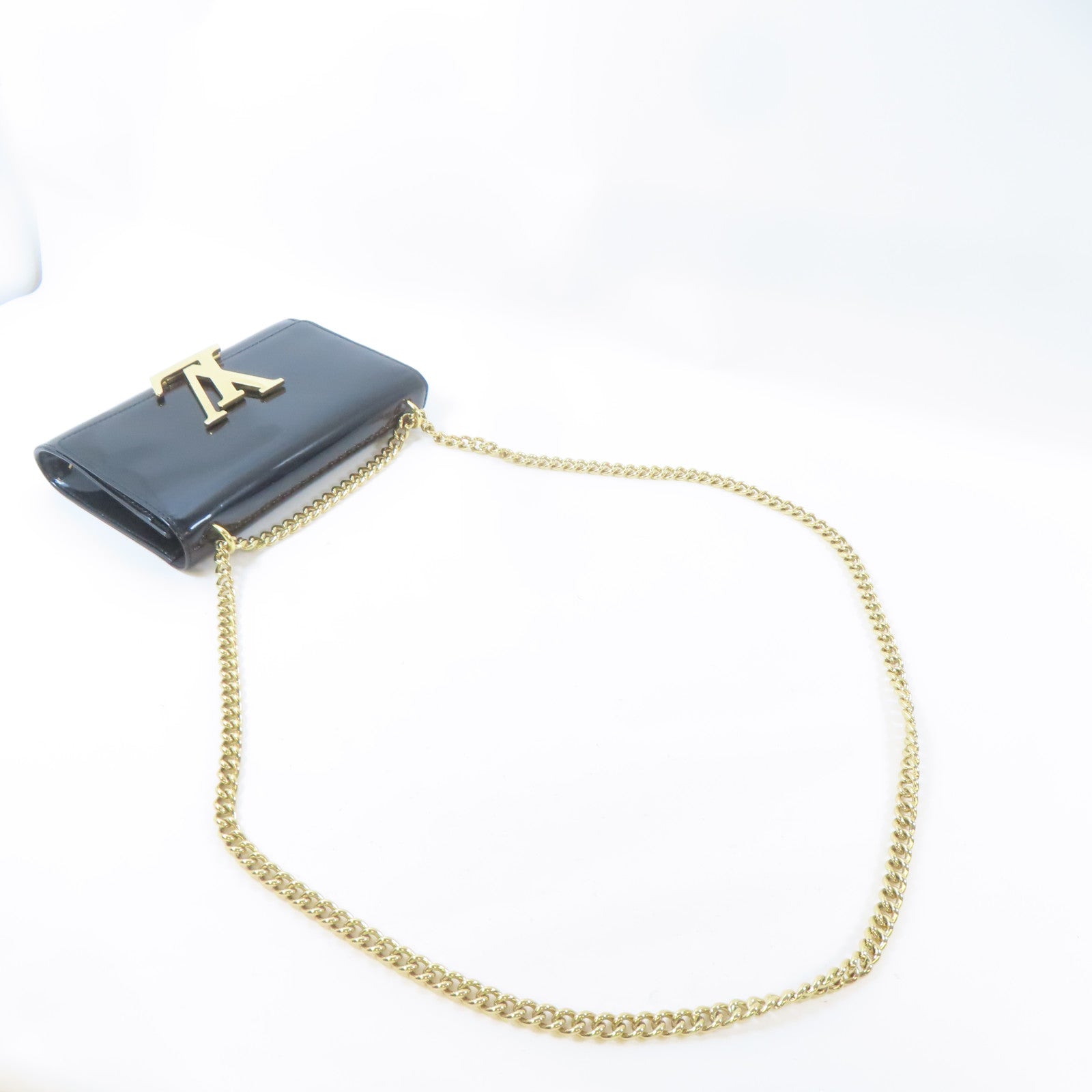 LOUIS VUITTON 漆皮皮革Pochette Louise MM金扣鏈帶肩背袋黑色