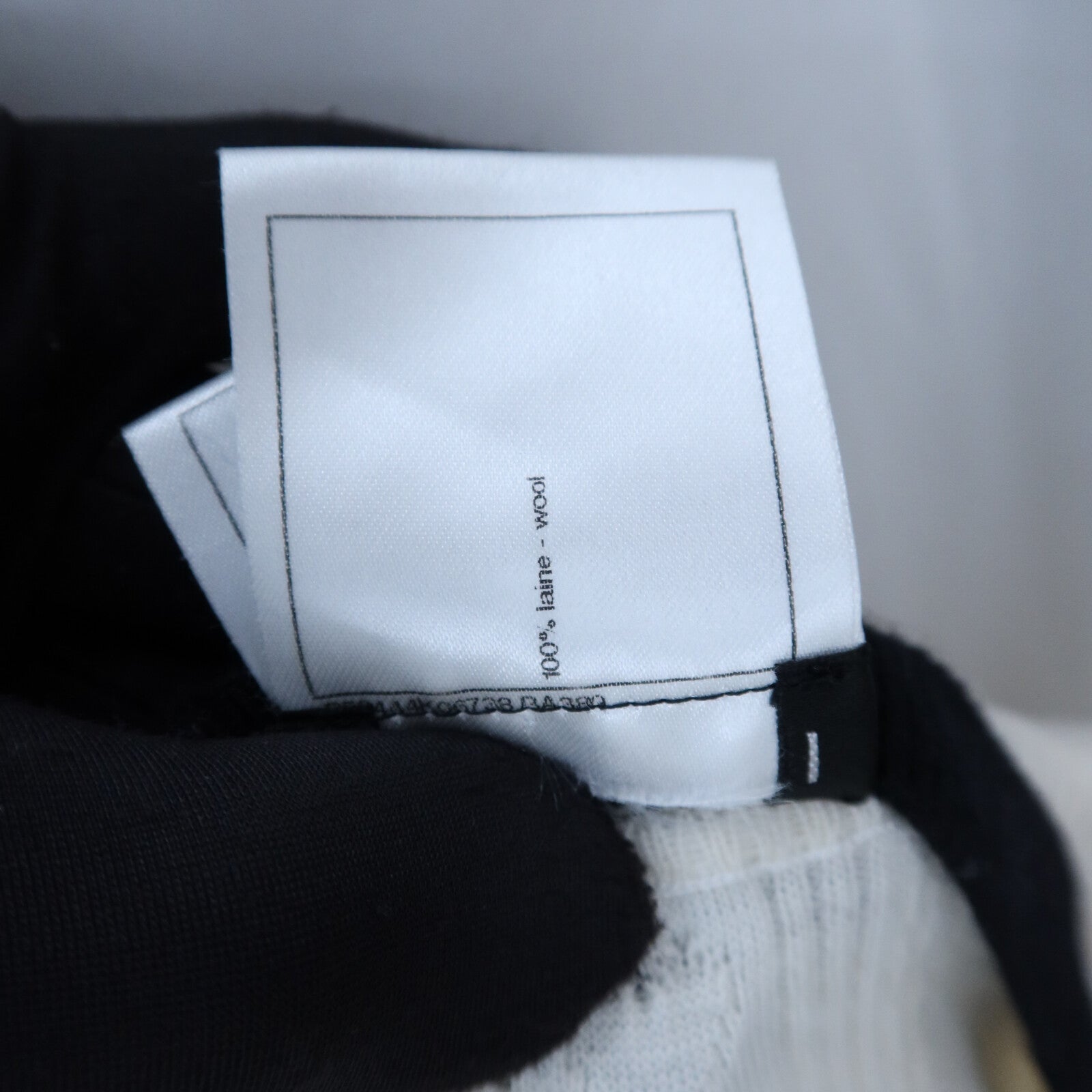 CHANEL Wool 3/4 Sleeve Heart Sweater針織
