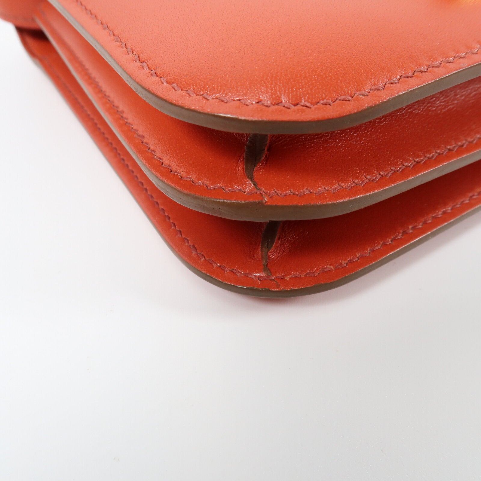 HERMES Tadelakt皮革Constance Mini肩背袋Sanguine