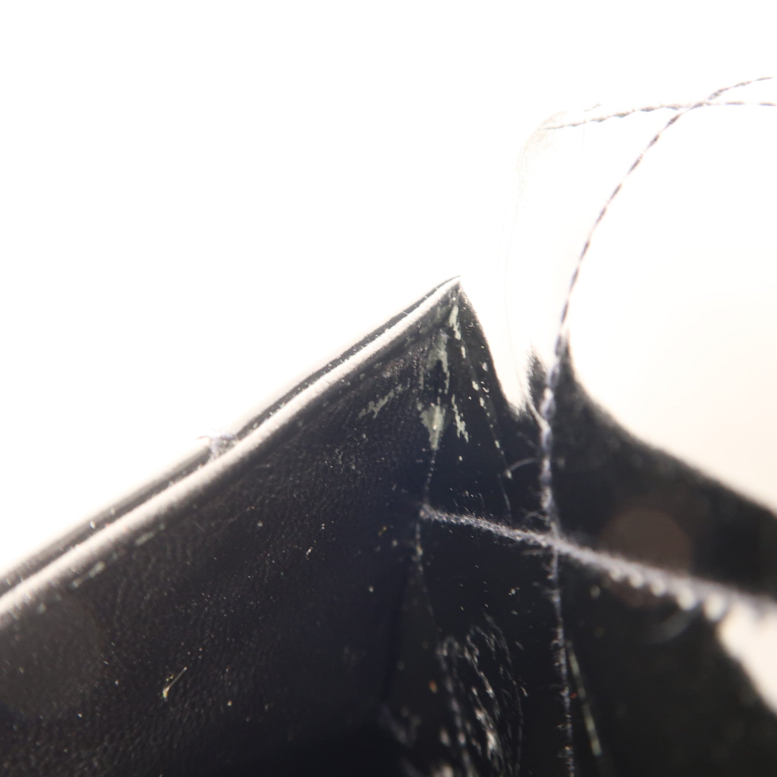 CHANEL 漆皮皮革Chain Shoulder金扣鏈帶肩背袋