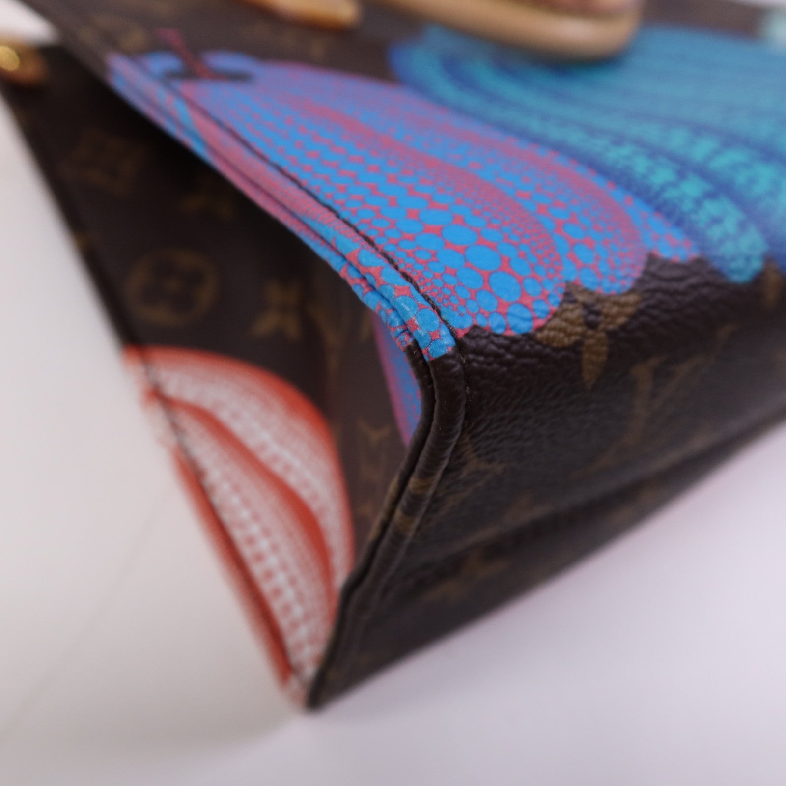 LOUIS VUITTON Monogram LVxYayoi Kusama On The Go PM金扣手挽肩背兩用袋