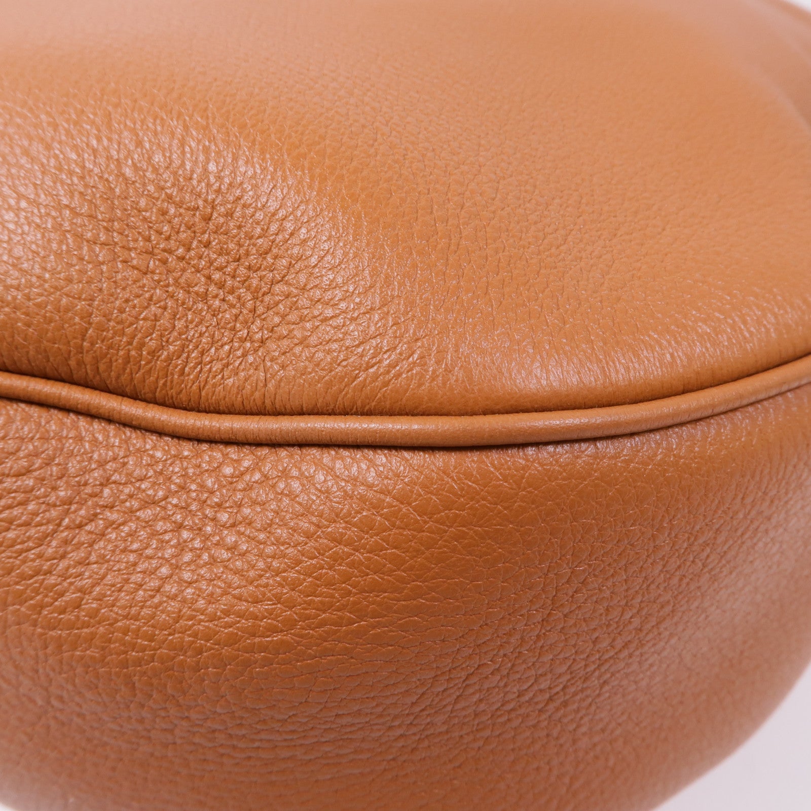 CELINE 牛皮皮革Heloise Bag金扣肩背袋