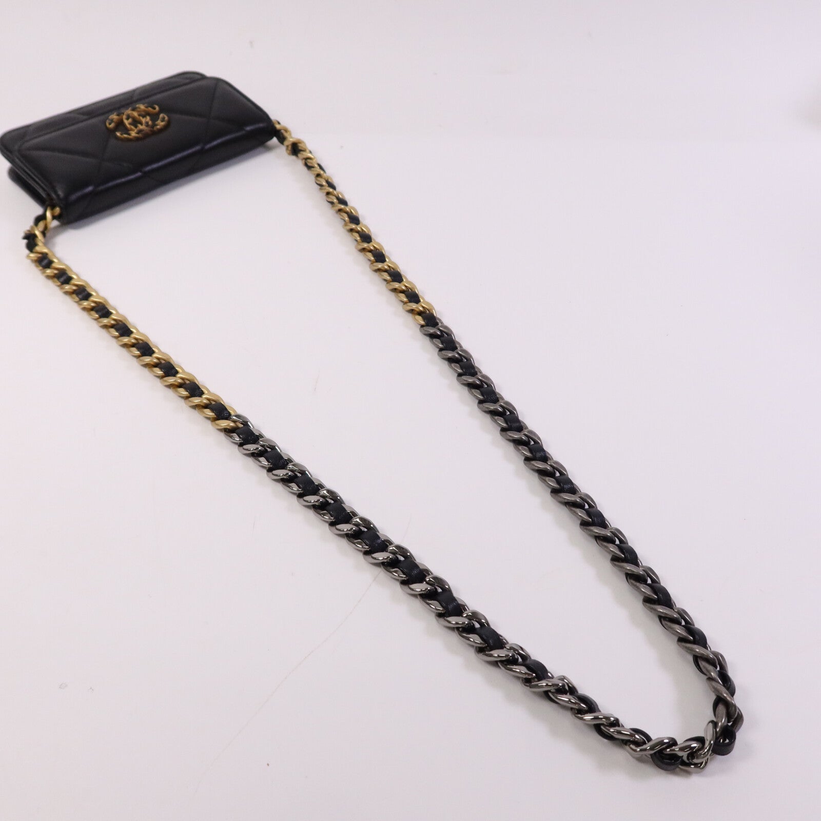 CHANEL 羊皮皮革Chanel 19 Mini鏈帶肩背袋