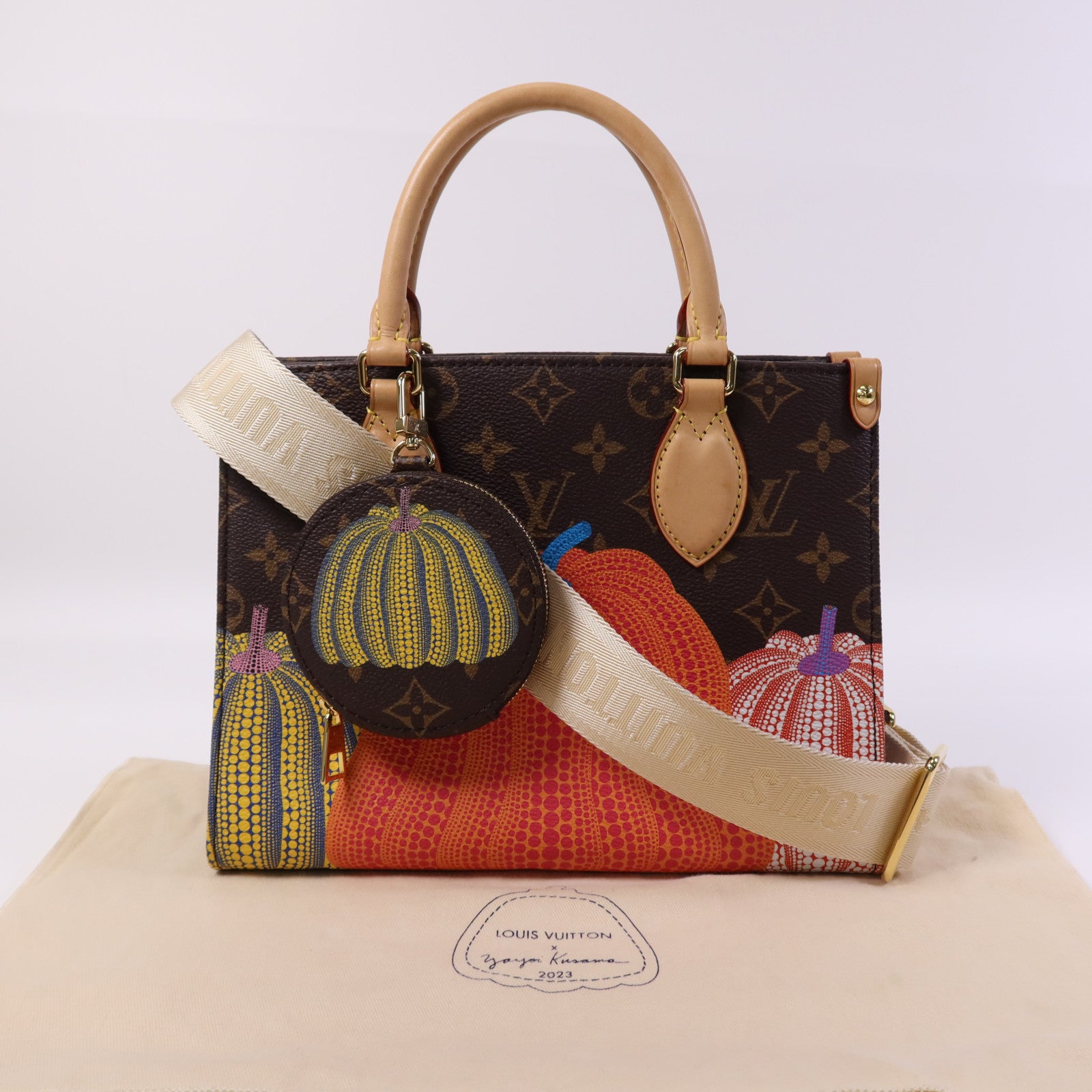 LOUIS VUITTON Monogram LVxYayoi Kusama On The Go PM金扣手挽肩背兩用袋
