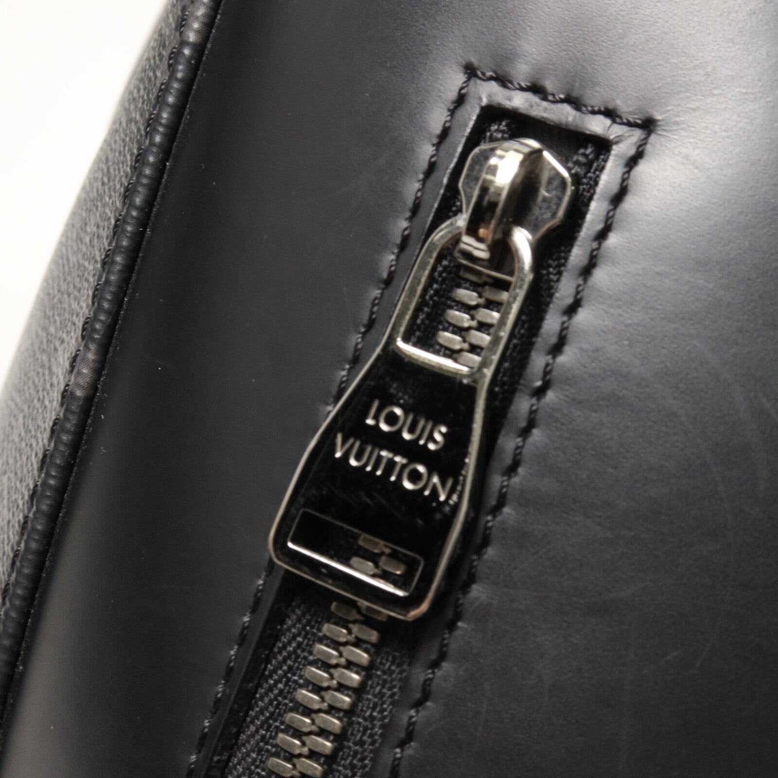 LOUIS VUITTON Monogram Eclipse Backpack Explorer背包