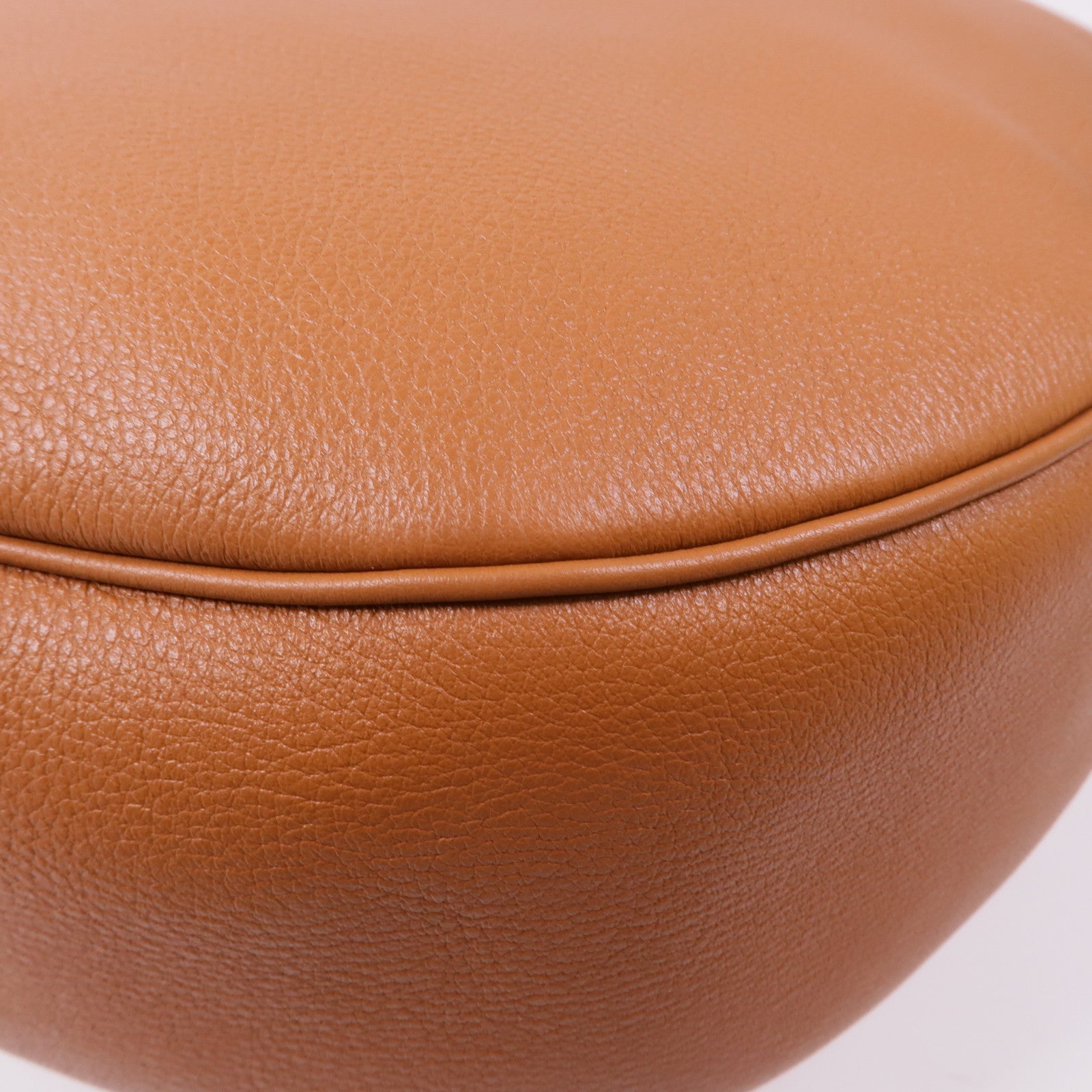 CELINE 牛皮皮革Heloise Bag金扣肩背袋