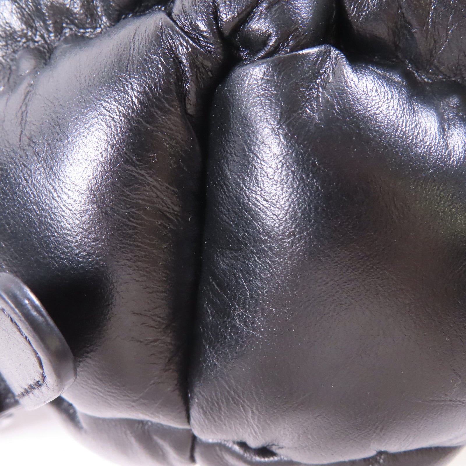 CHANEL 牛皮皮革Chesterfield Backpack銀扣背包黑色