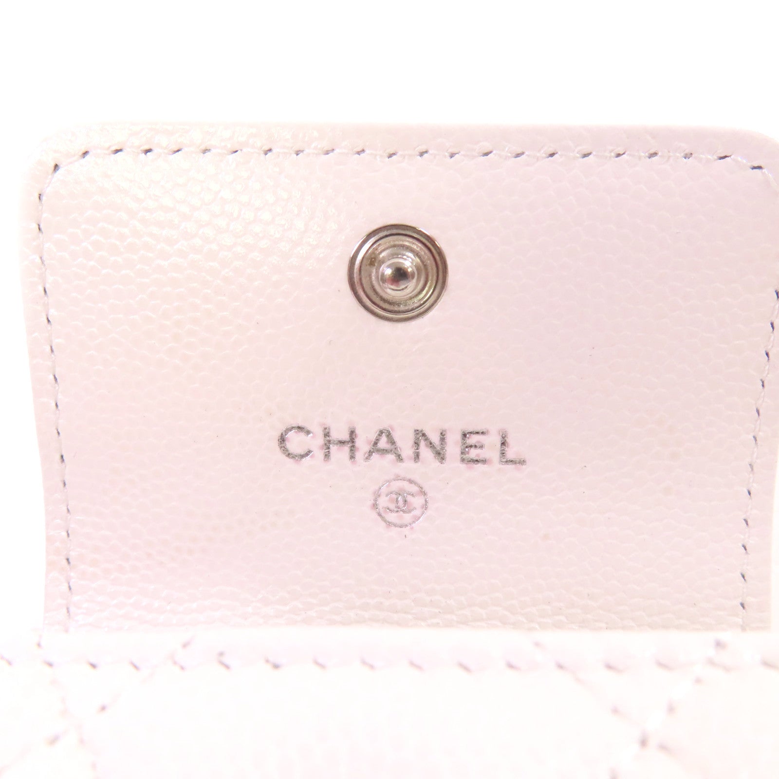 CHANEL 菱格Caviar皮革Airpods Pro Holder Belt銀扣耳機收納腰包白色