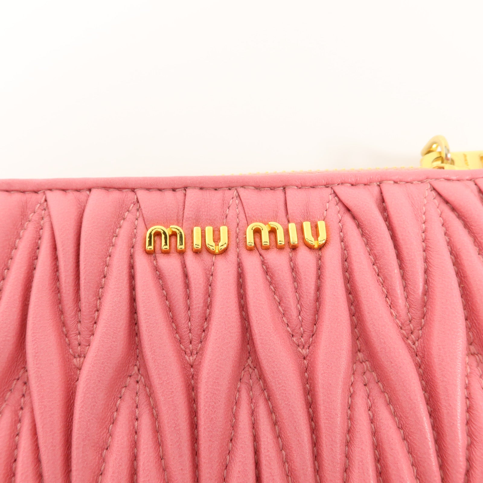 Miu Miu 羊皮皮革Coin and Card Purse金扣卡片套