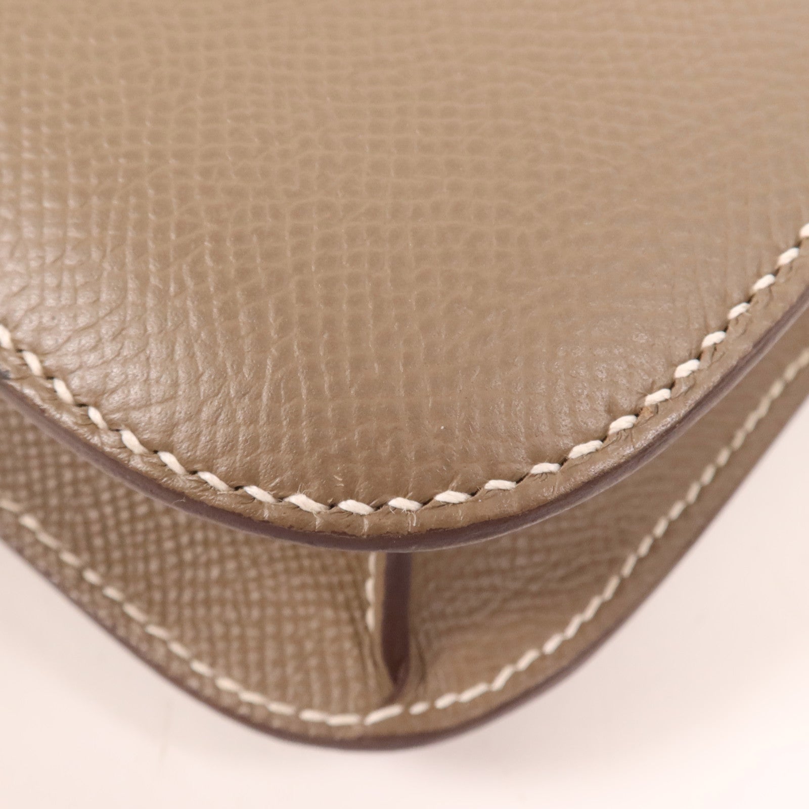 HERMES Epsom皮革Constance 24銀扣肩背袋Etoupe