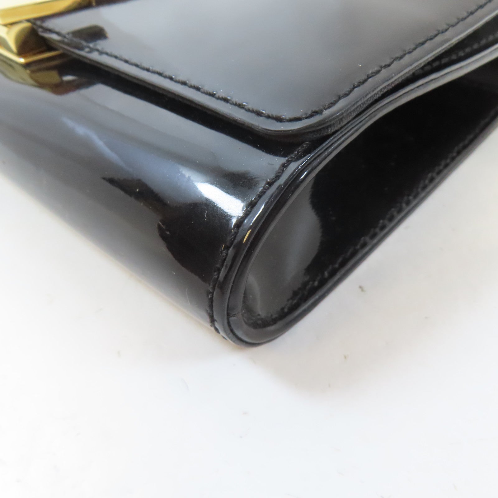 LOUIS VUITTON 漆皮皮革Pochette Louise MM金扣鏈帶肩背袋黑色