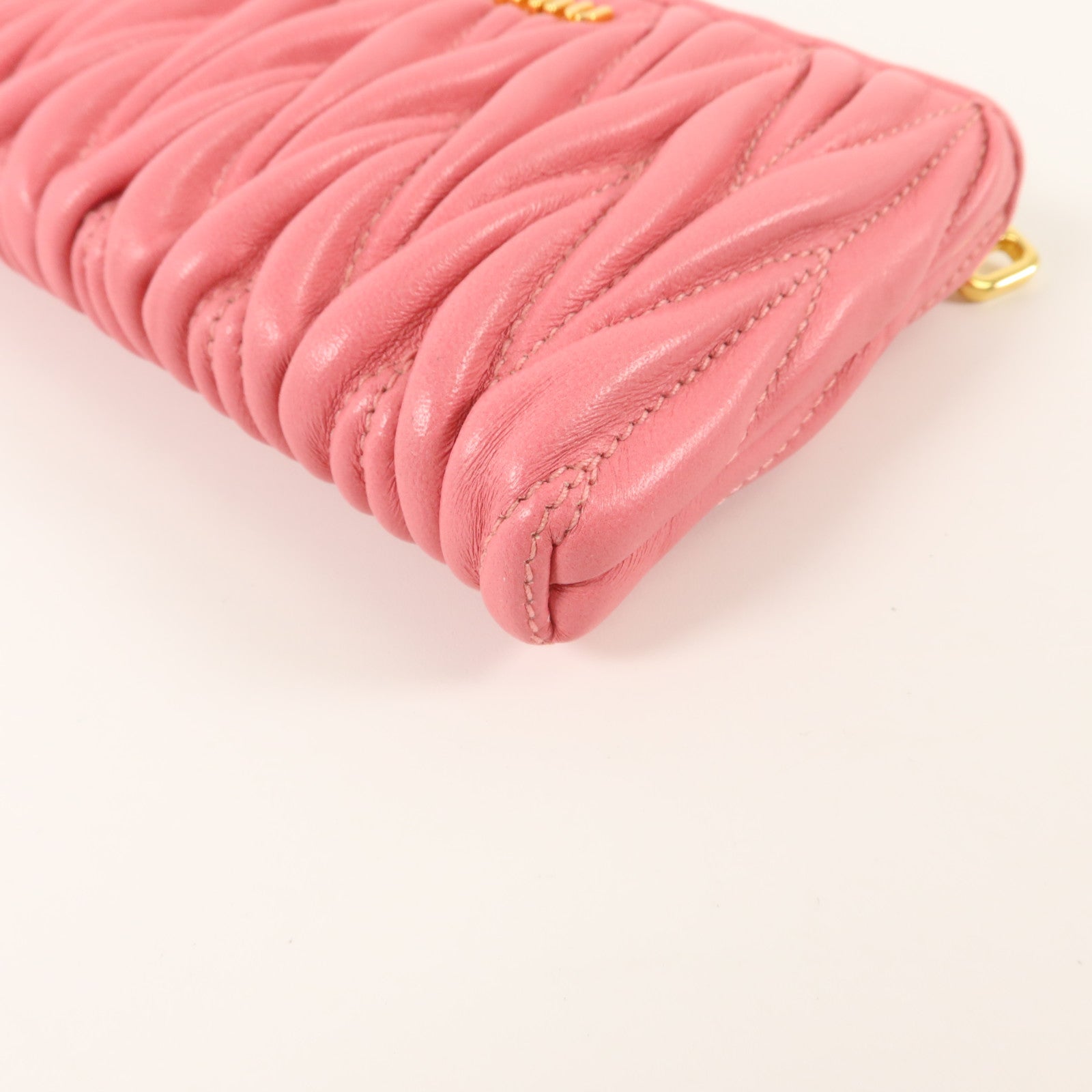 Miu Miu 羊皮皮革Coin and Card Purse金扣卡片套
