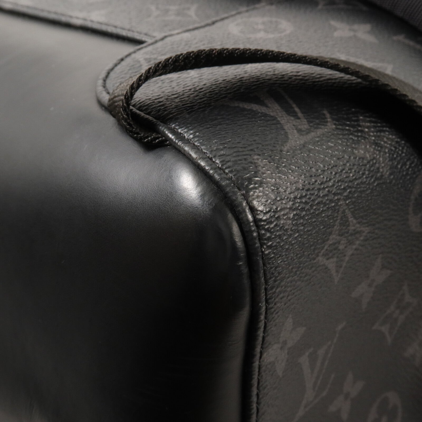 LOUIS VUITTON Monogram Eclipse Backpack Explorer背包