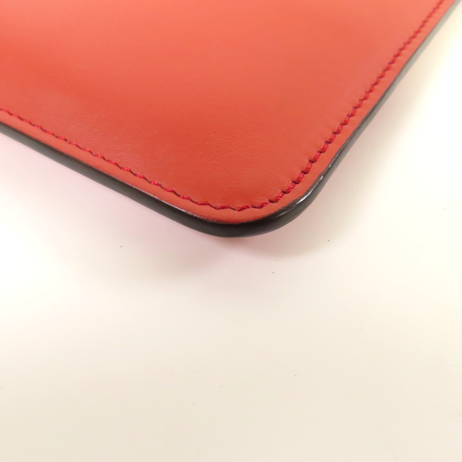 FENDI 【激減優惠】皮革Pouch銀扣手拿包紅色