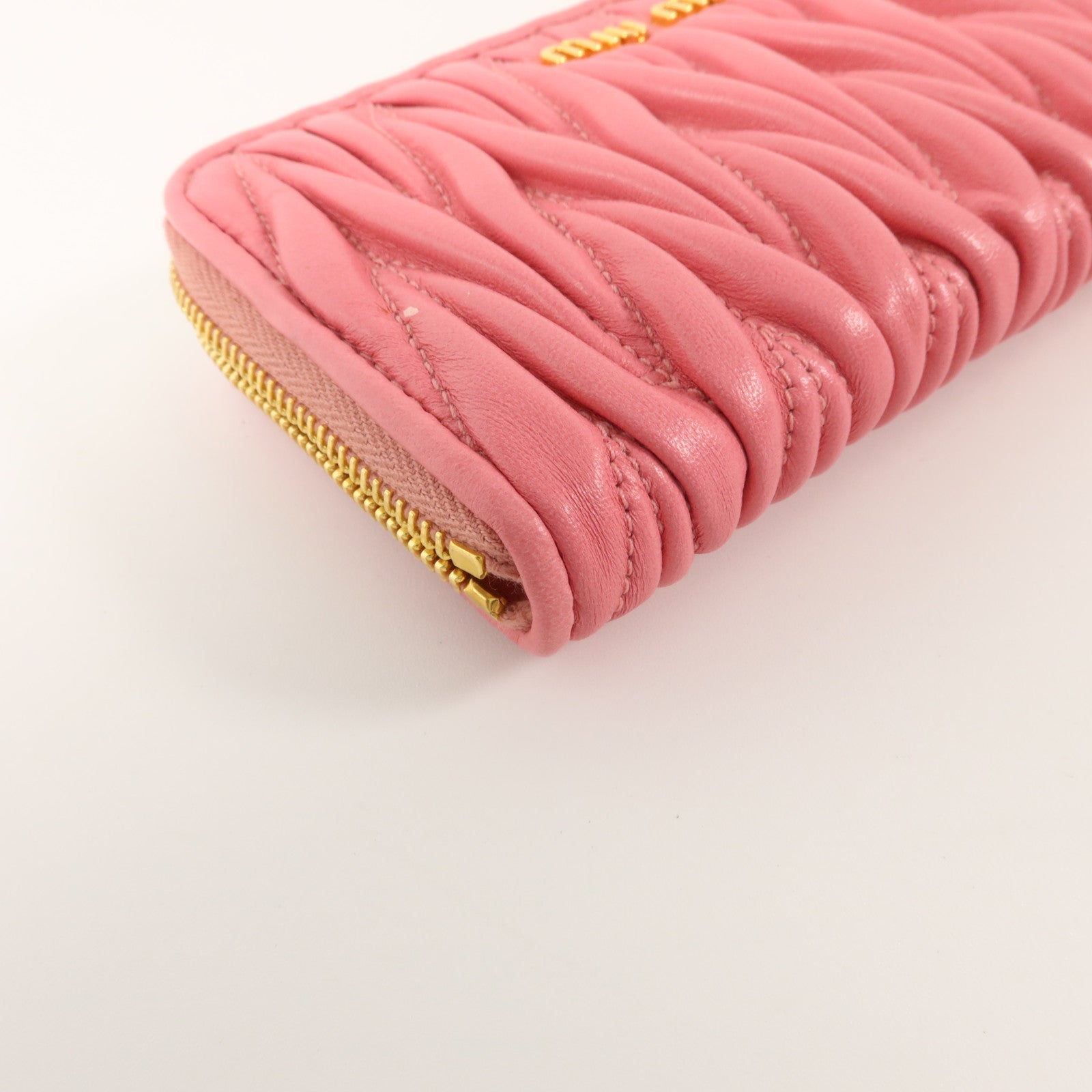 Miu Miu 羊皮皮革Coin and Card Purse金扣卡片套