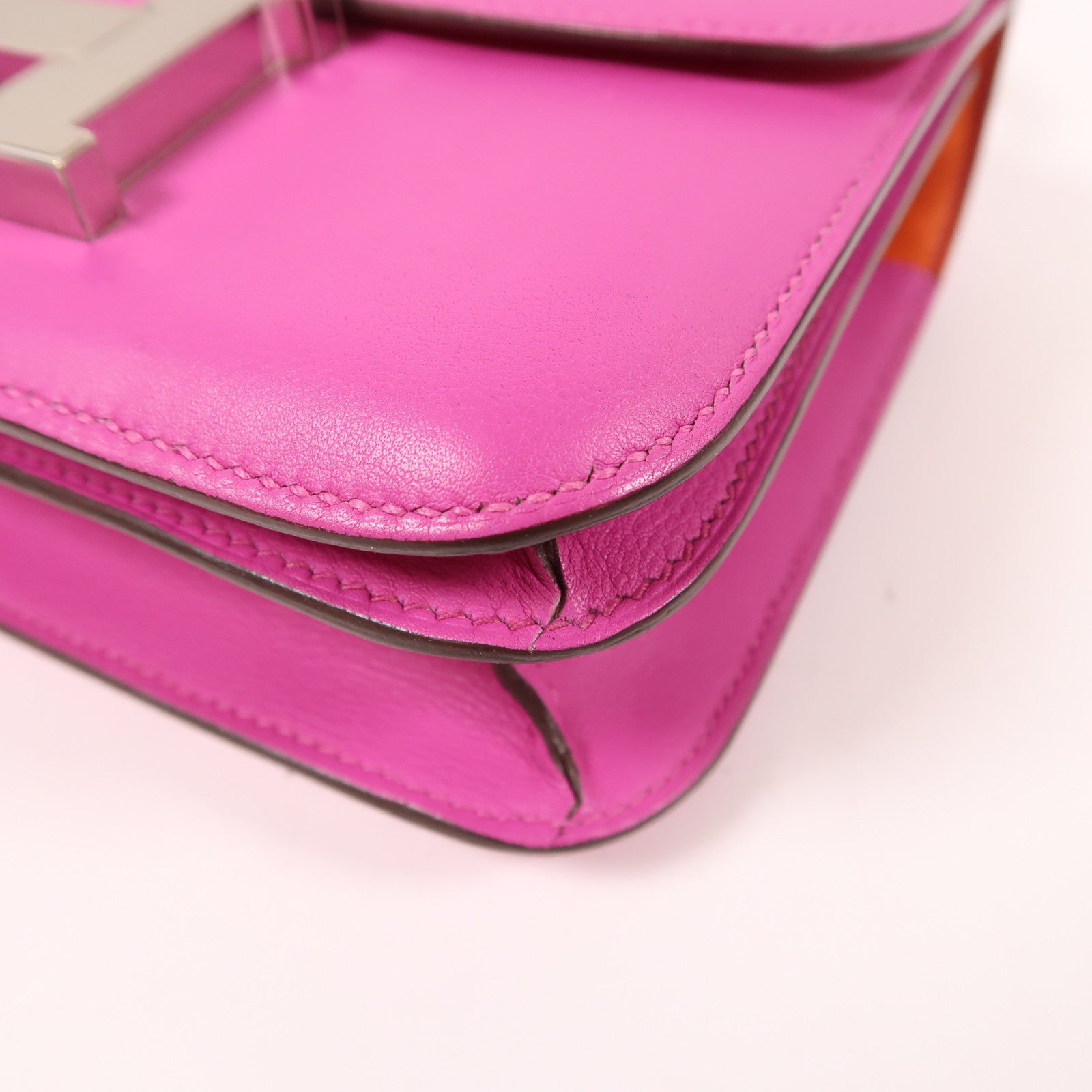 HERMES【激減優惠】 Swift皮革Constance Mini銀扣肩背袋紫色