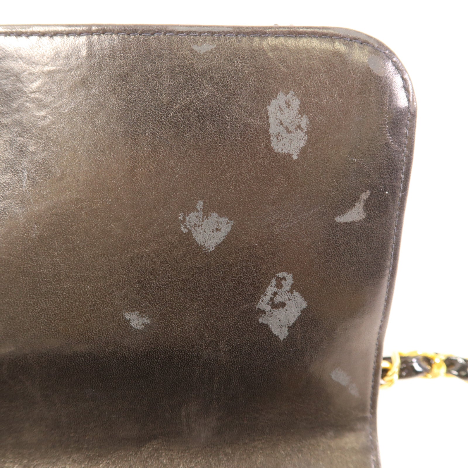 CHANEL 漆皮皮革Chain Shoulder金扣鏈帶肩背袋