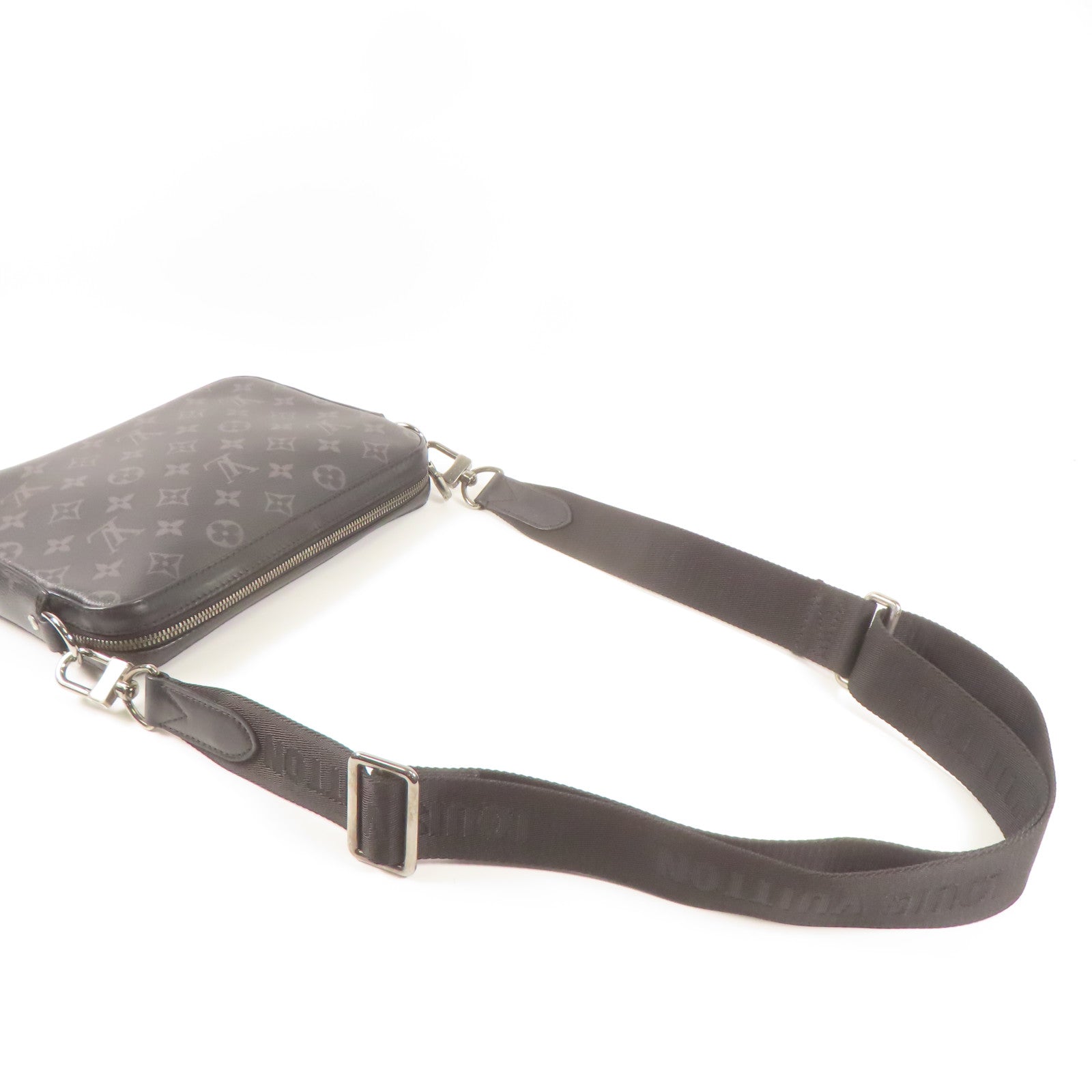 LOUIS VUITTON Monogram Eclipse Reverse Trio Messenger銀扣肩背袋