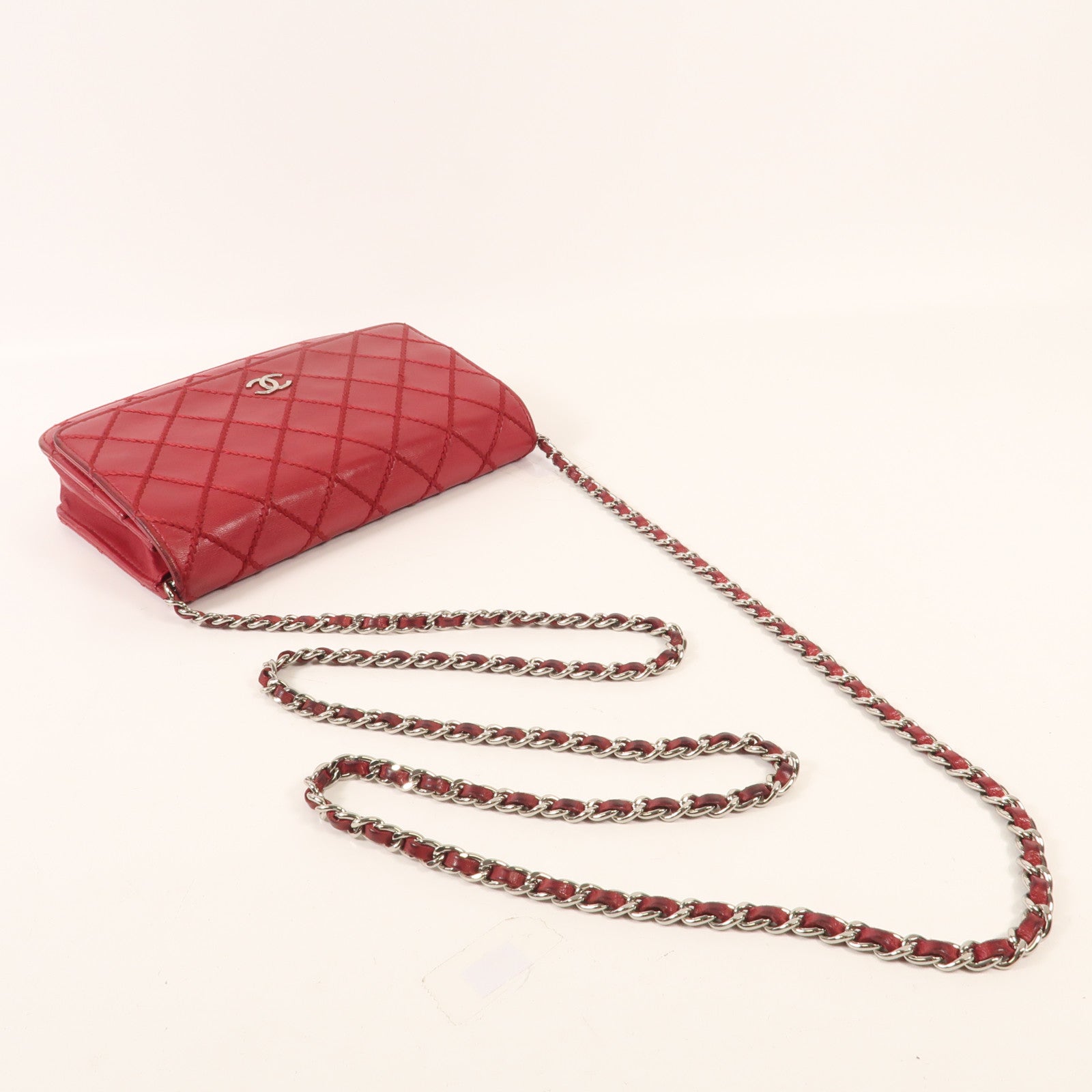CHANEL 【激減優惠】羊皮皮革WOC Wallet On Chain銀扣鏈帶肩背袋