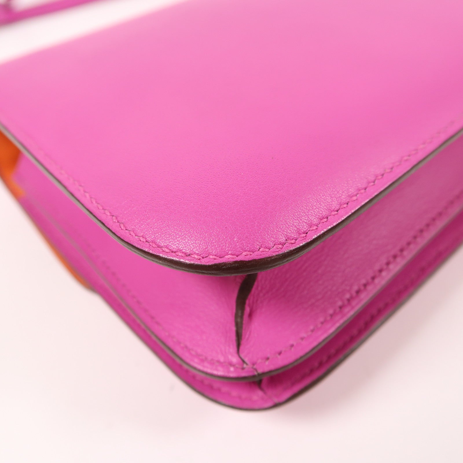 HERMES【激減優惠】 Swift皮革Constance Mini銀扣肩背袋紫色