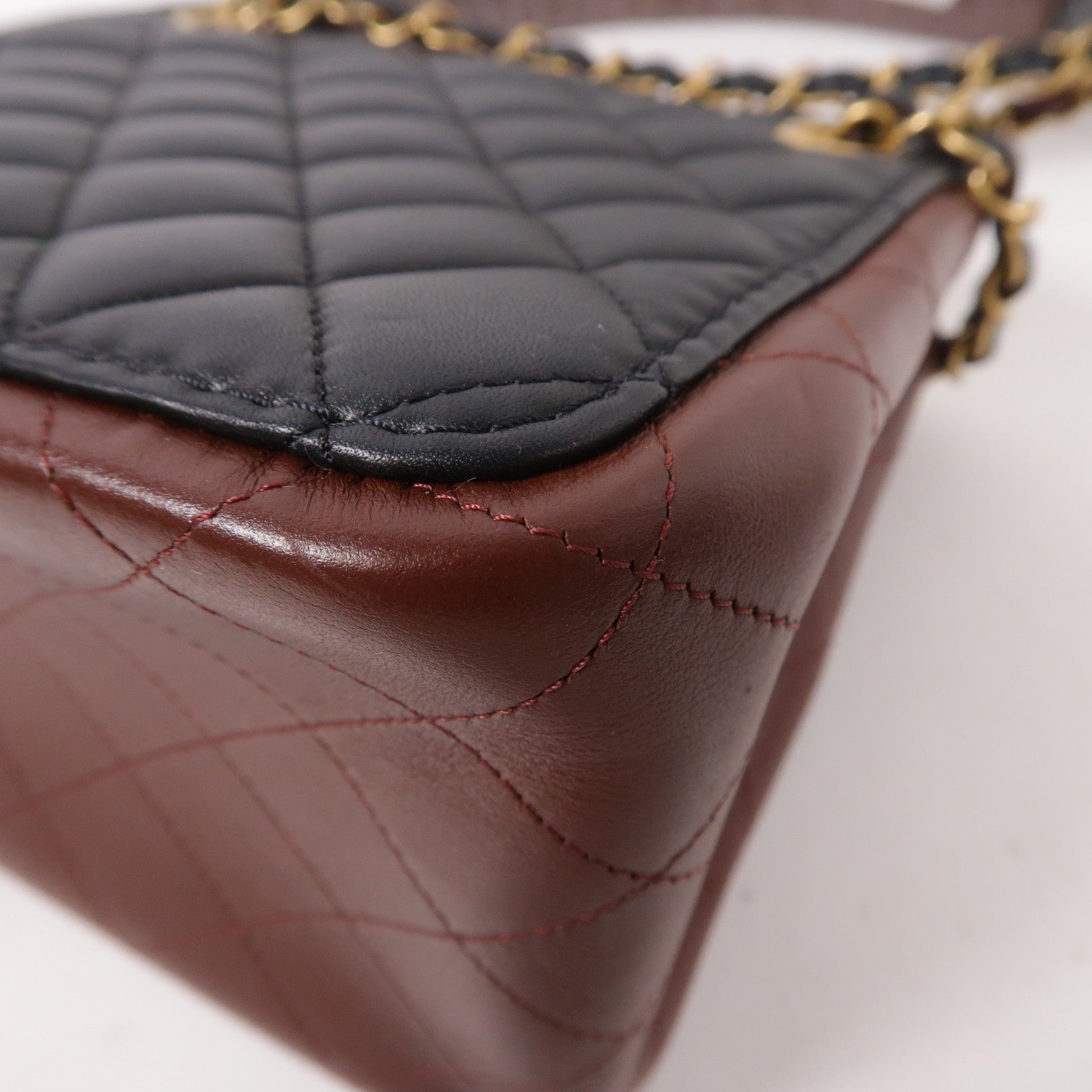 CHANEL 【激減優惠】菱格牛皮皮革Bucket Tote金扣手挽袋黑色/啡色
