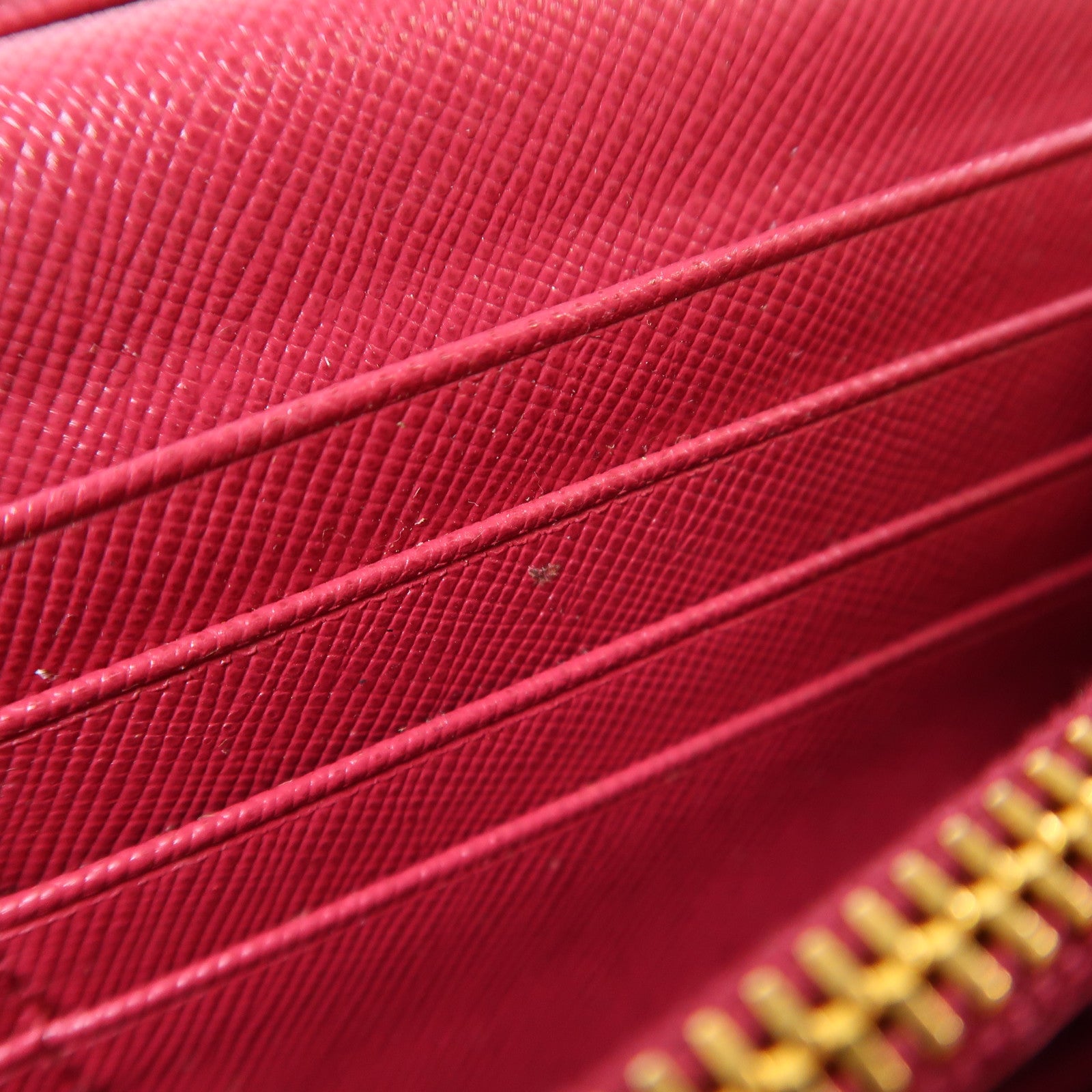 PRADA GHW Long Wallet Calfskin Leather Red