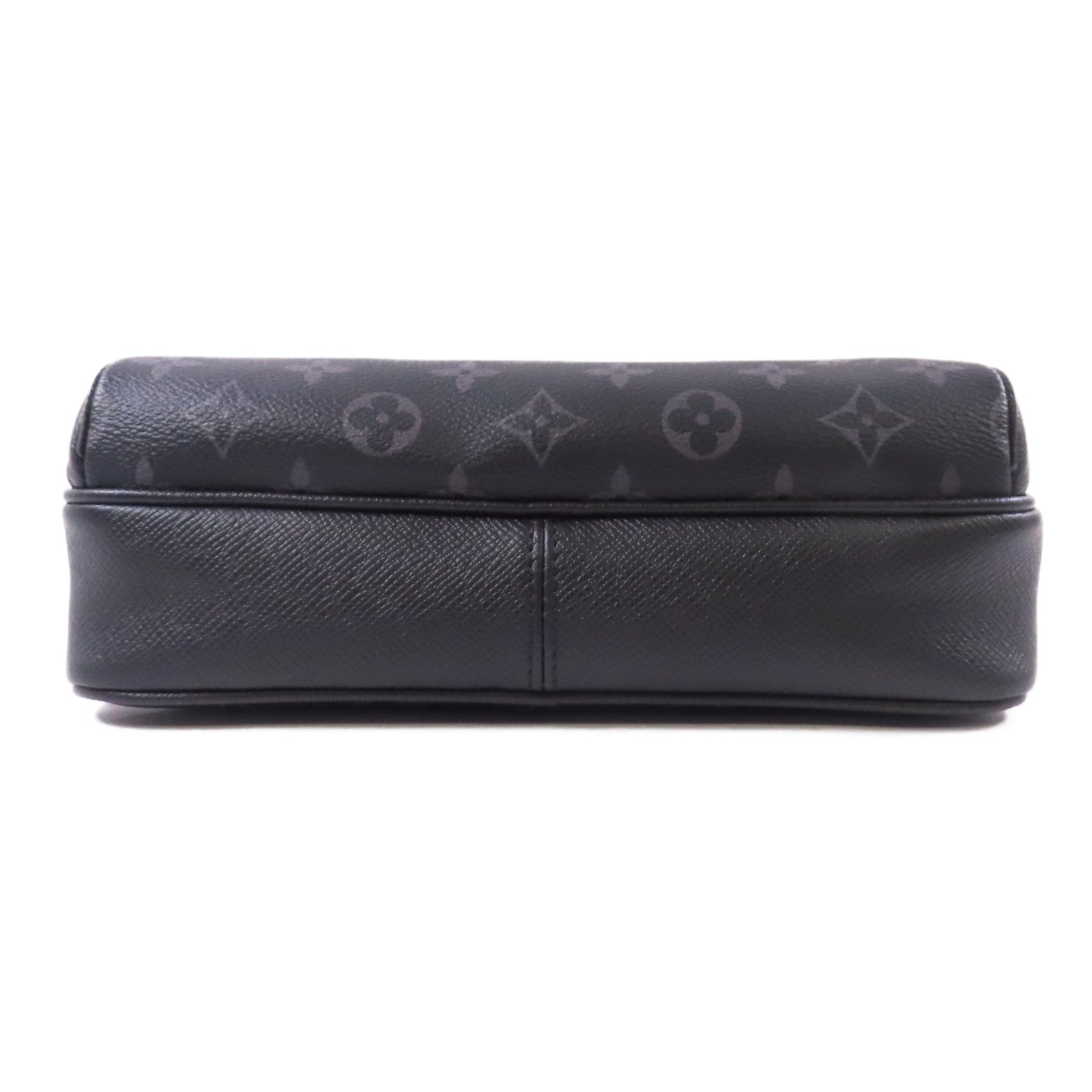 LOUIS VUITTON Monogram Eclipse/Taiga Outdoor Messenger銀扣肩背袋
