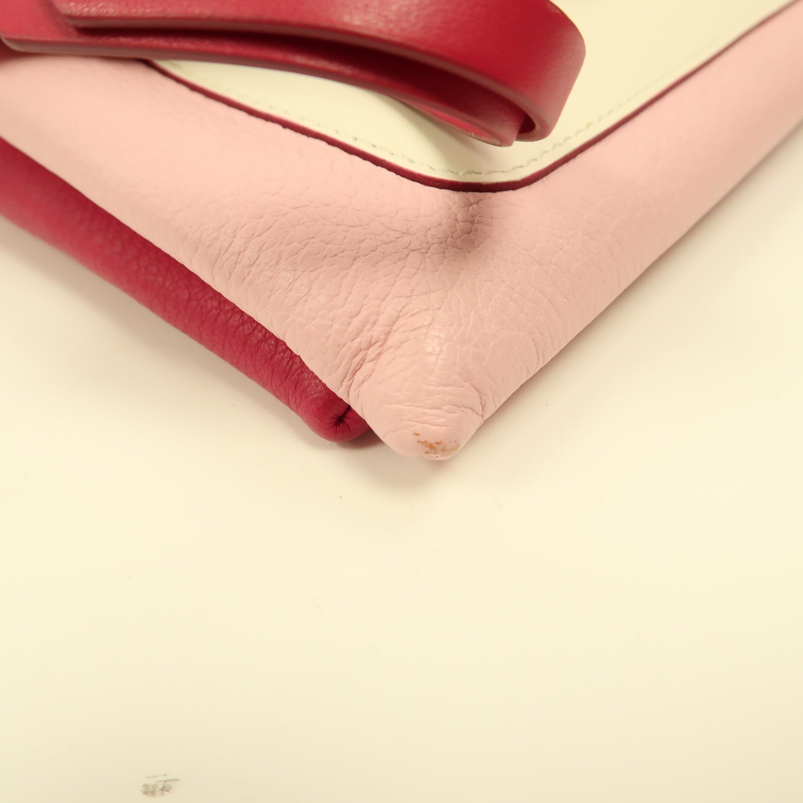 GIVENCHY 牛皮皮革Crossbody銀扣肩背袋粉紅色/白色