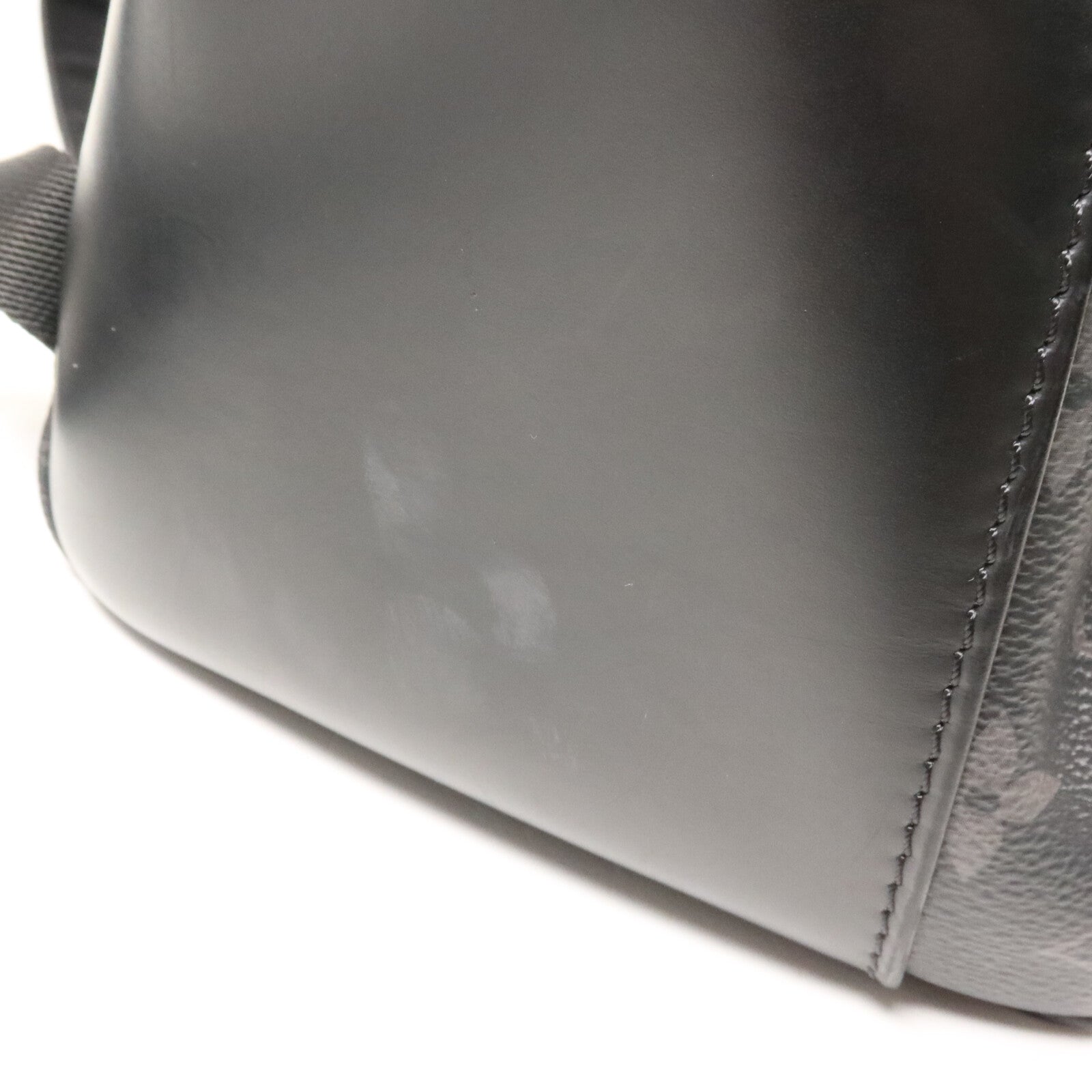 LOUIS VUITTON Monogram Eclipse Backpack Explorer背包