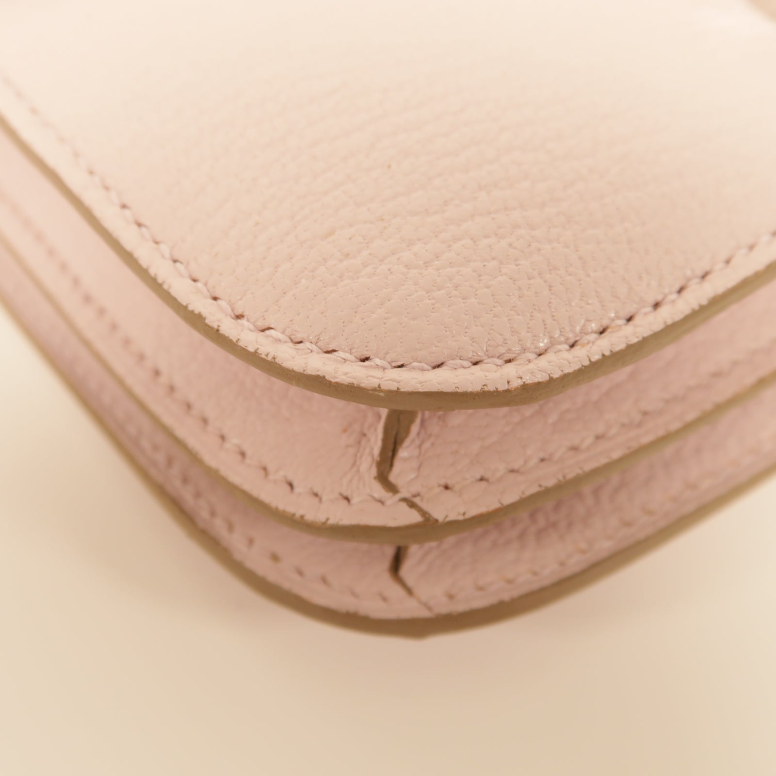 HERMES **【激減優惠】Chevre皮革Constance Mini銀扣肩背袋Mauve Pale粉紅色