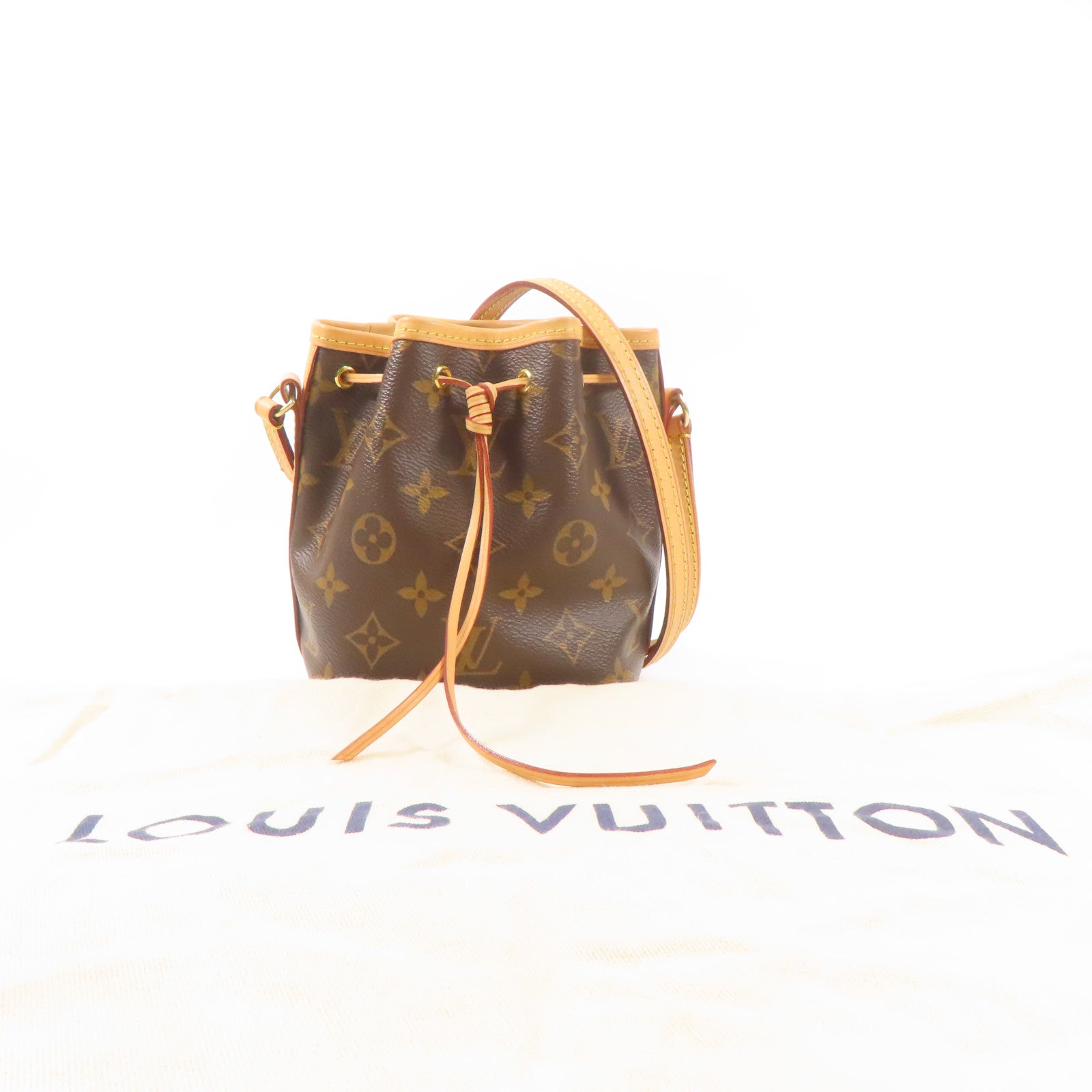 LOUIS VUITTON Monogram Nano Noe金扣肩背袋